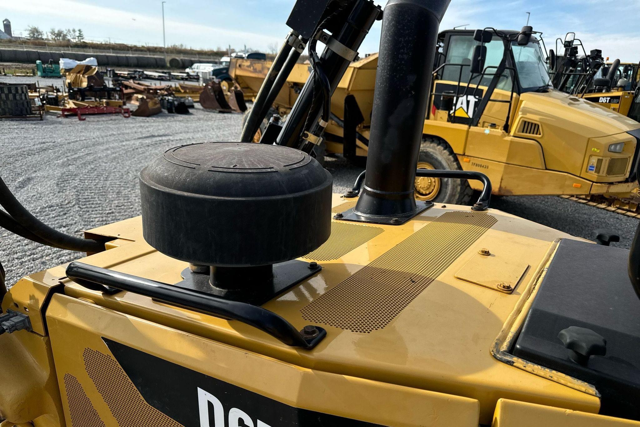 gallery 2014 Caterpillar D6T LGP dozer