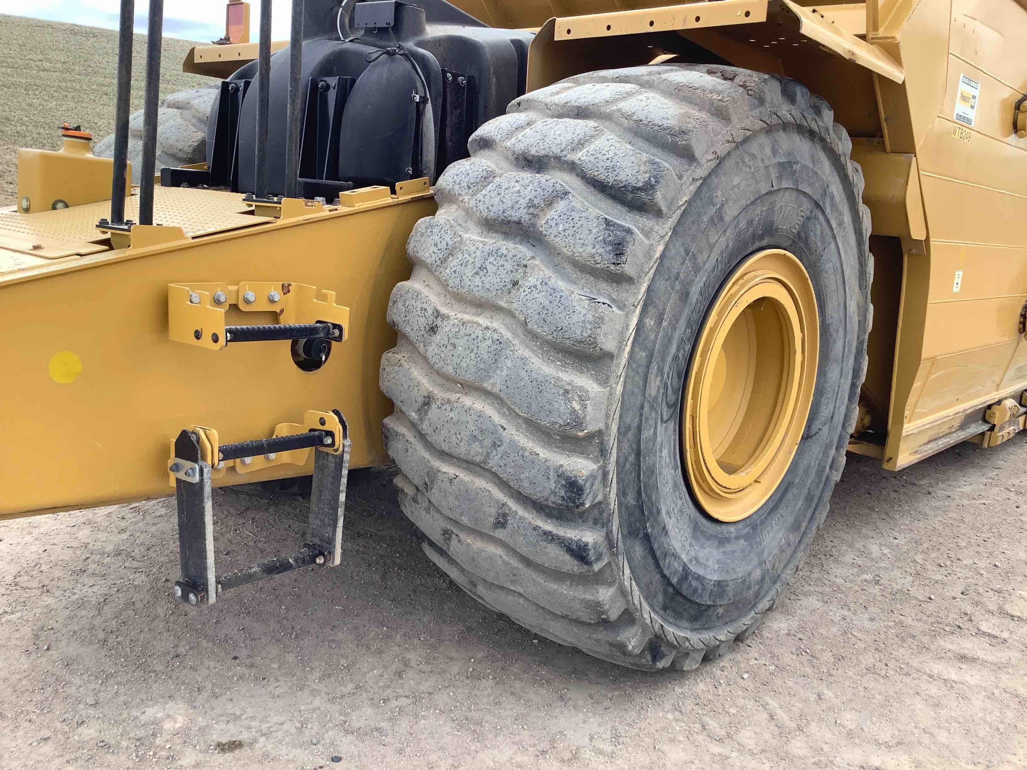 gallery 2017 Caterpillar 623K Self Propelled Elevating Scraper