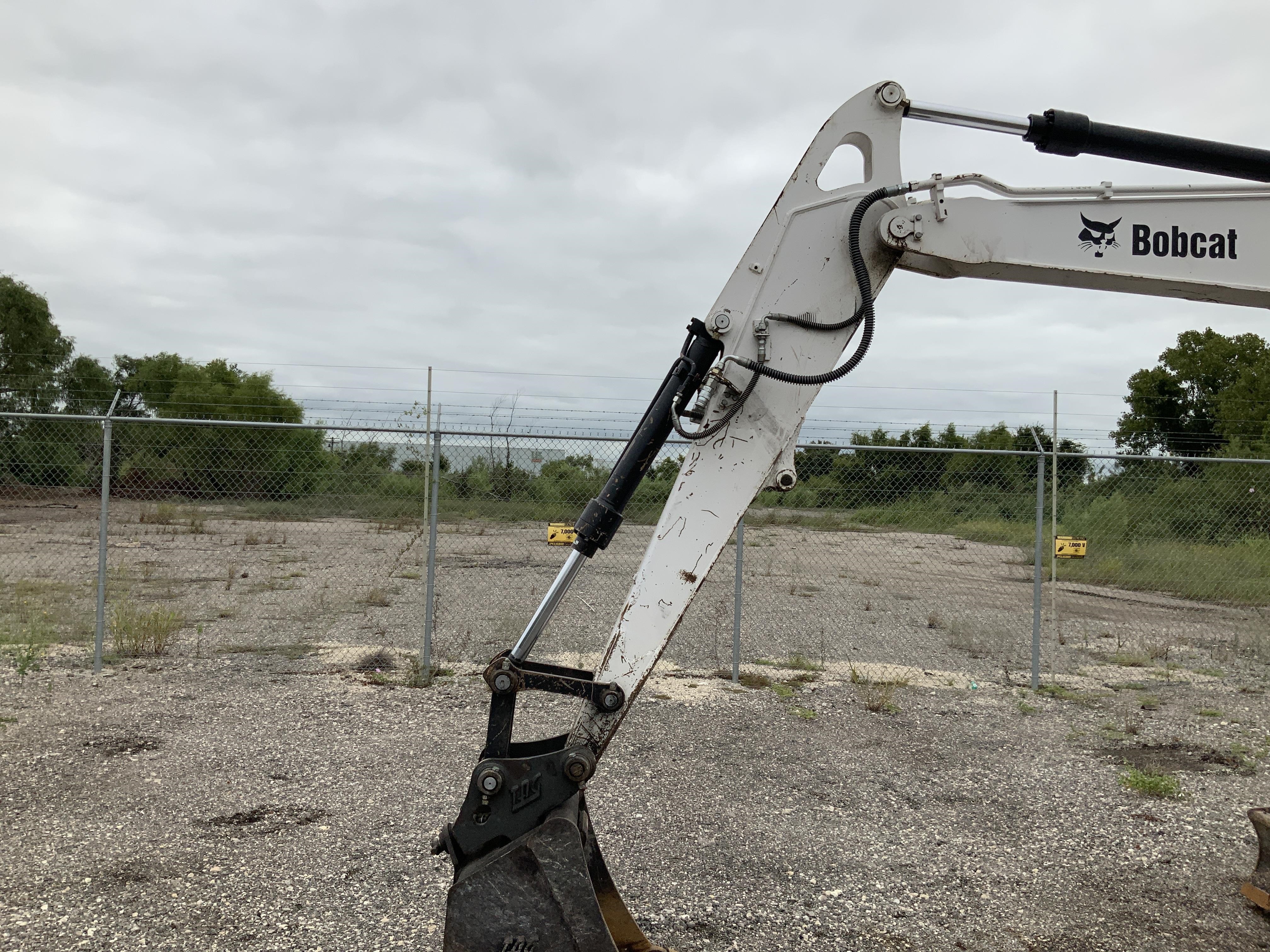 gallery 2014 Bobcat E85 Mini Excavator