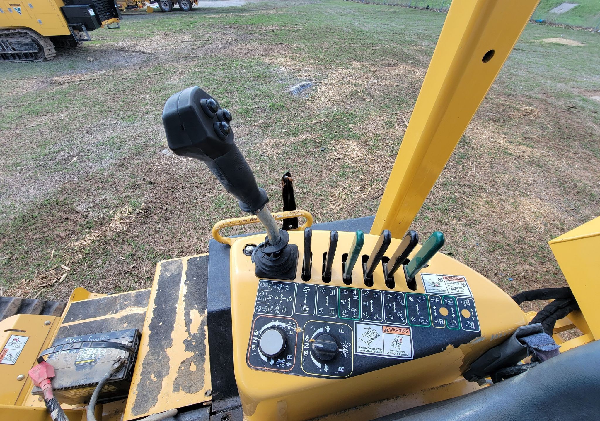 gallery 2013 Vermeer RTX1250 rock saw