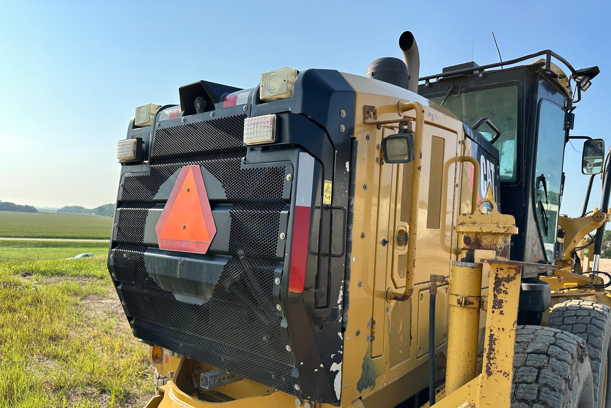 gallery 2014 Caterpillar 140M2 VHP Plus Motor Grader