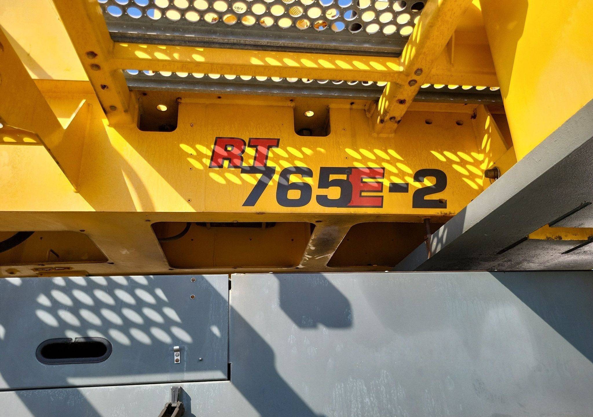 gallery 2012 Grove RT765E2 crane