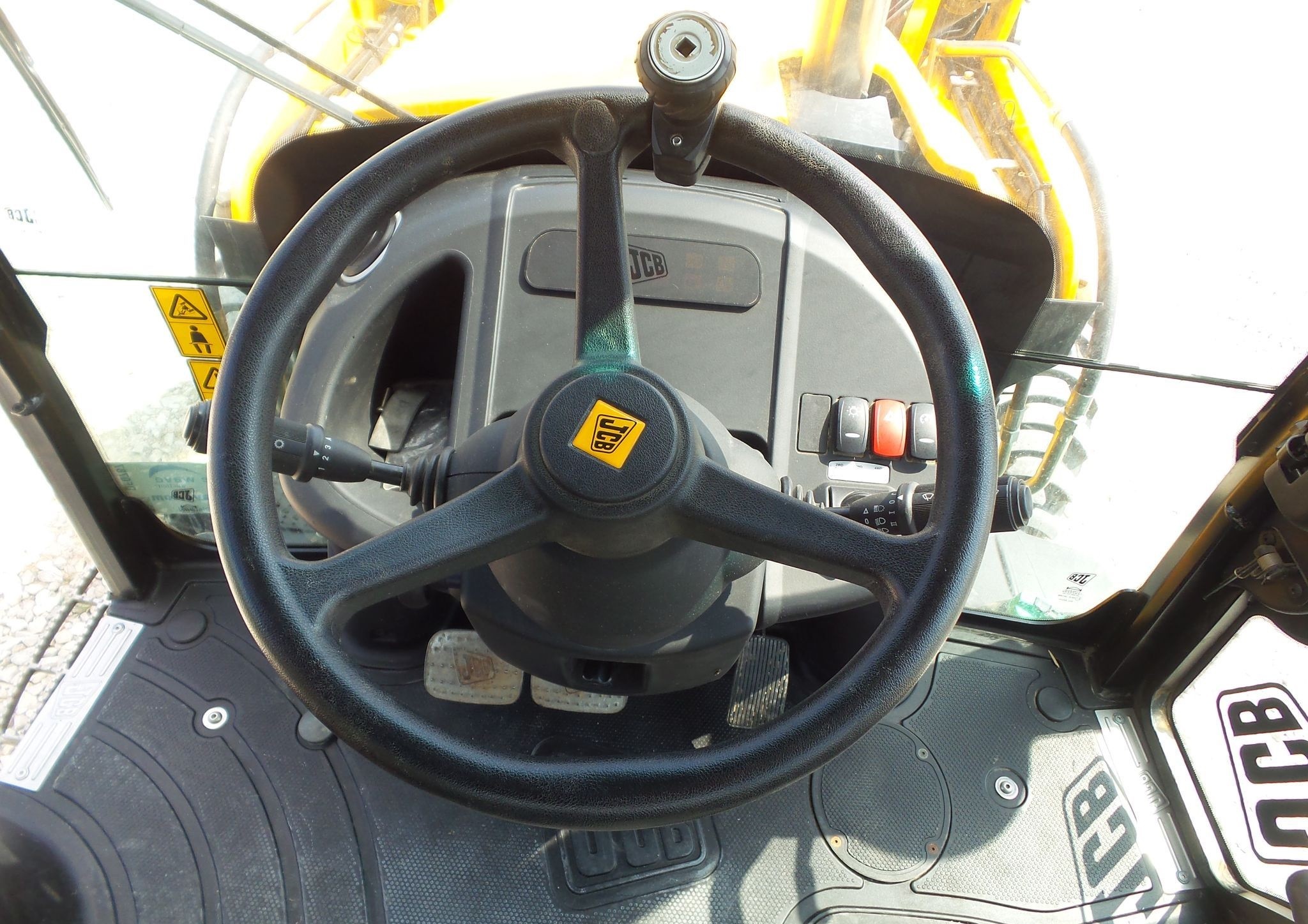 gallery 2016 JCB 3CX-15 backhoe