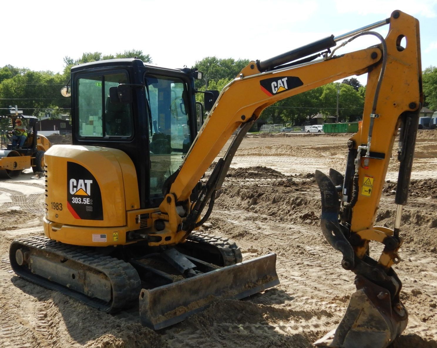 gallery 2017 Caterpillar 303.5 E2 mini excavator