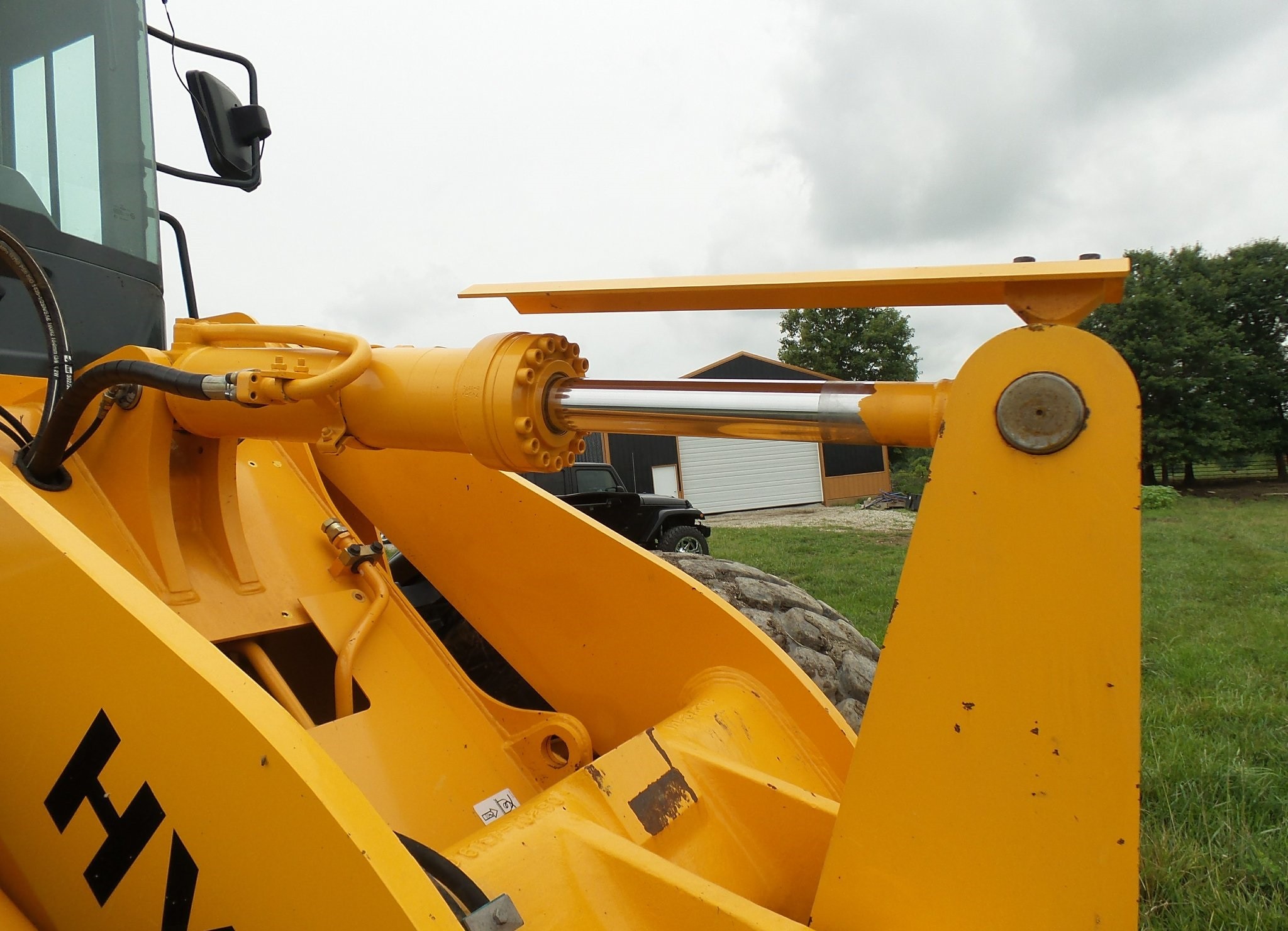 gallery 2013 Hyundai HL740-9 wheel loader
