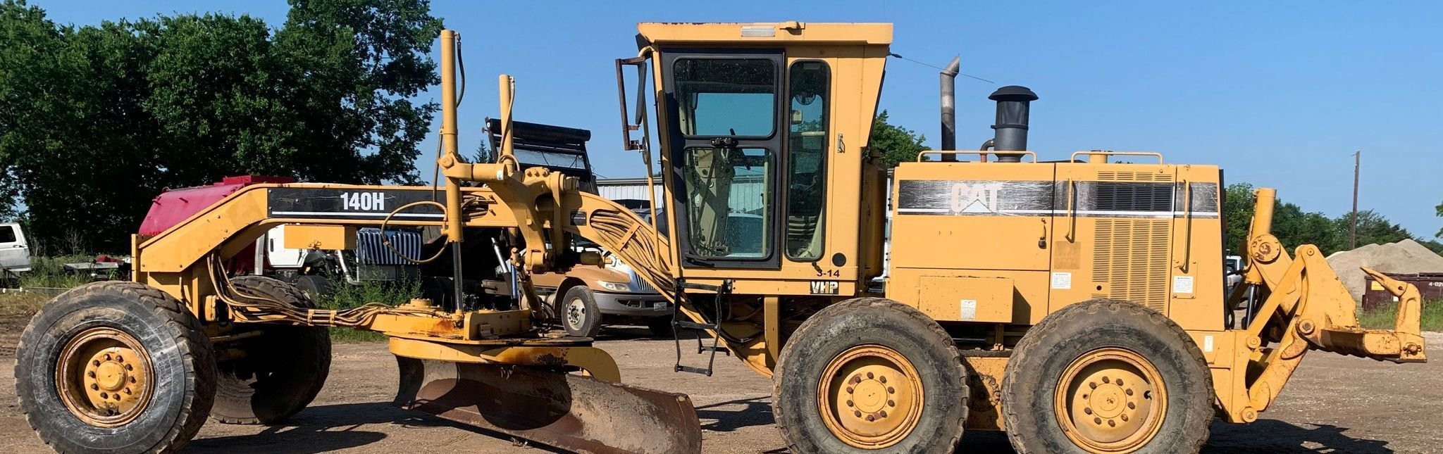 gallery 2001 Caterpillar 140H motor grader