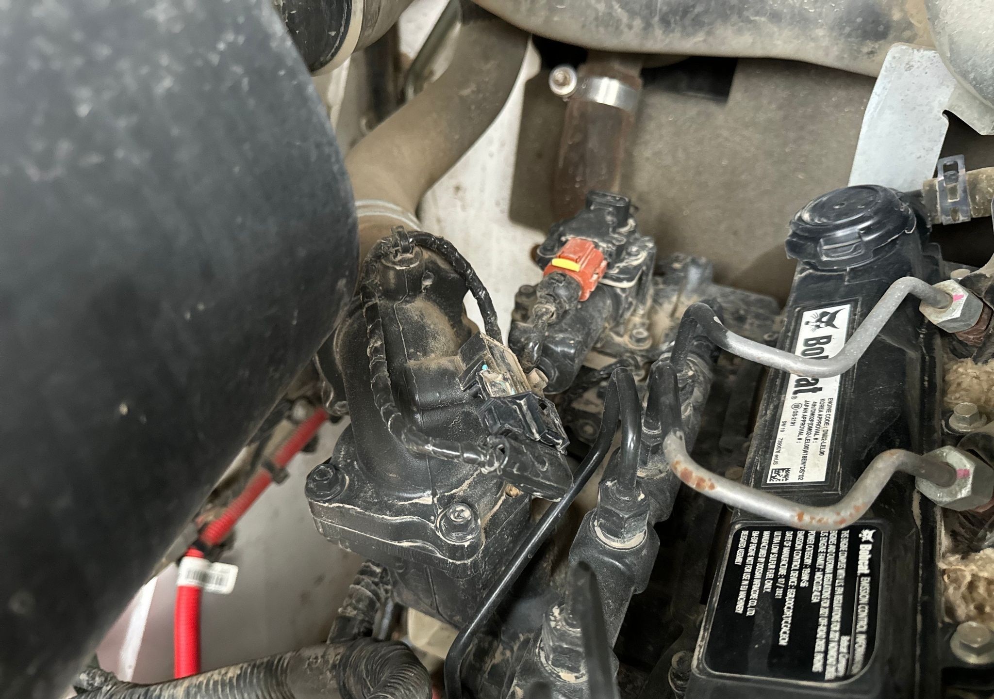 gallery 2022 Bobcat T76 R-Series tracked skid steer loader