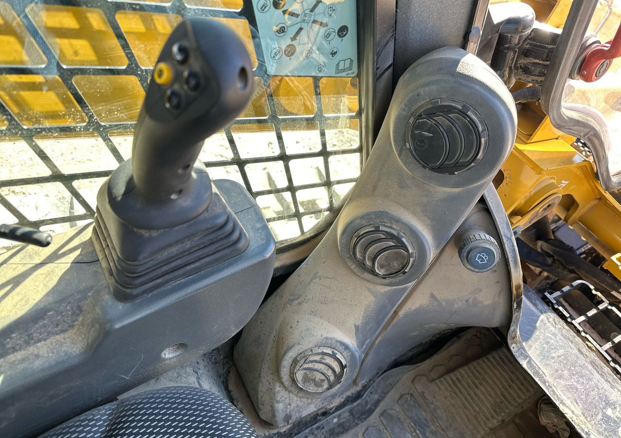 gallery 2022 Caterpillar 299D3XE tracked skid steer loader