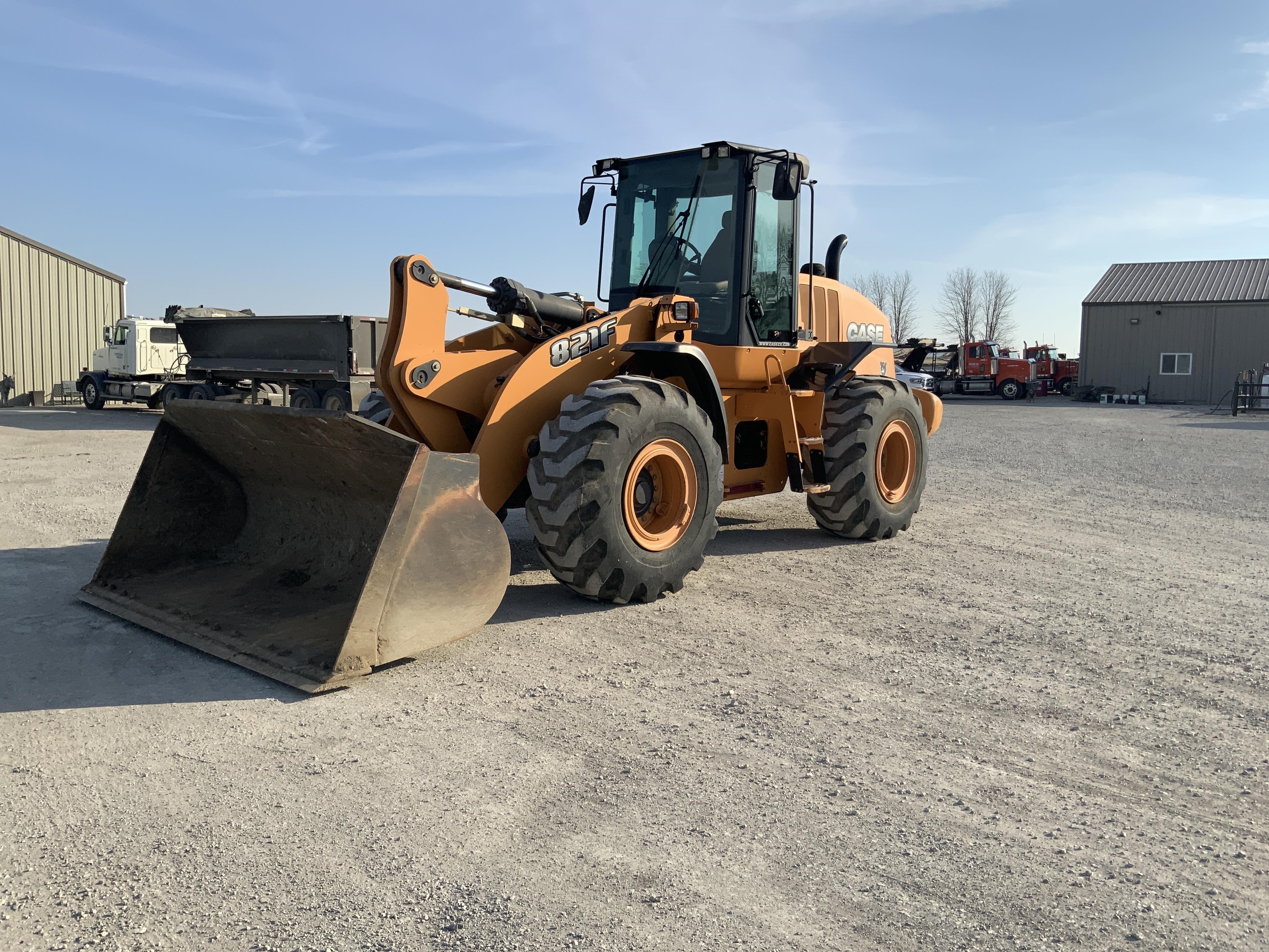 gallery 2013 Case 821F Wheel Loader