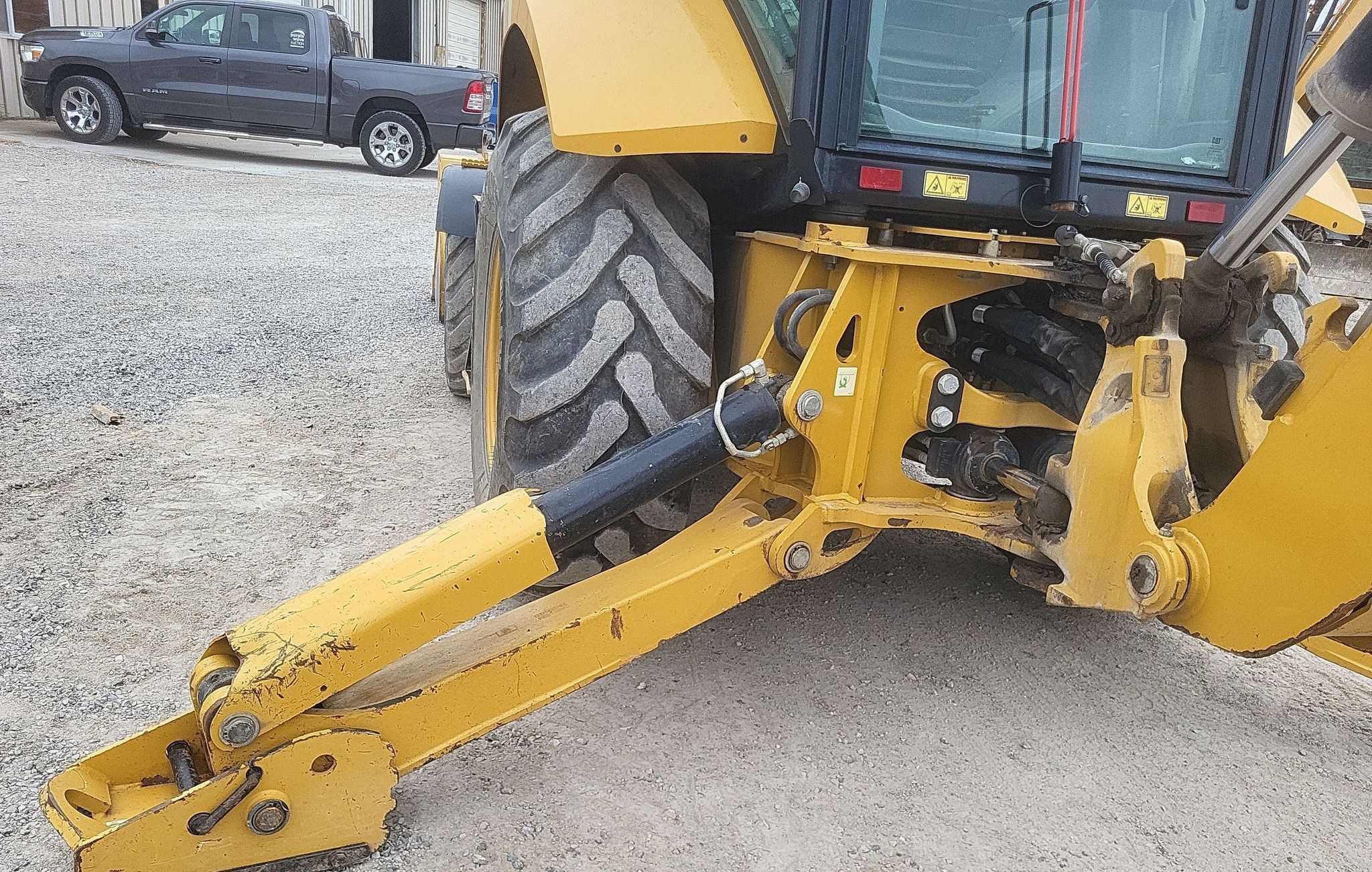 gallery 2018 Caterpillar 420F2 backhoe