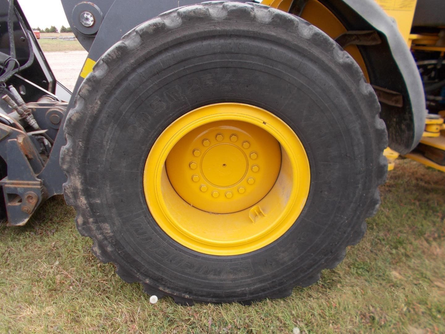 gallery 2015 John Deere 544K Wheel Loader