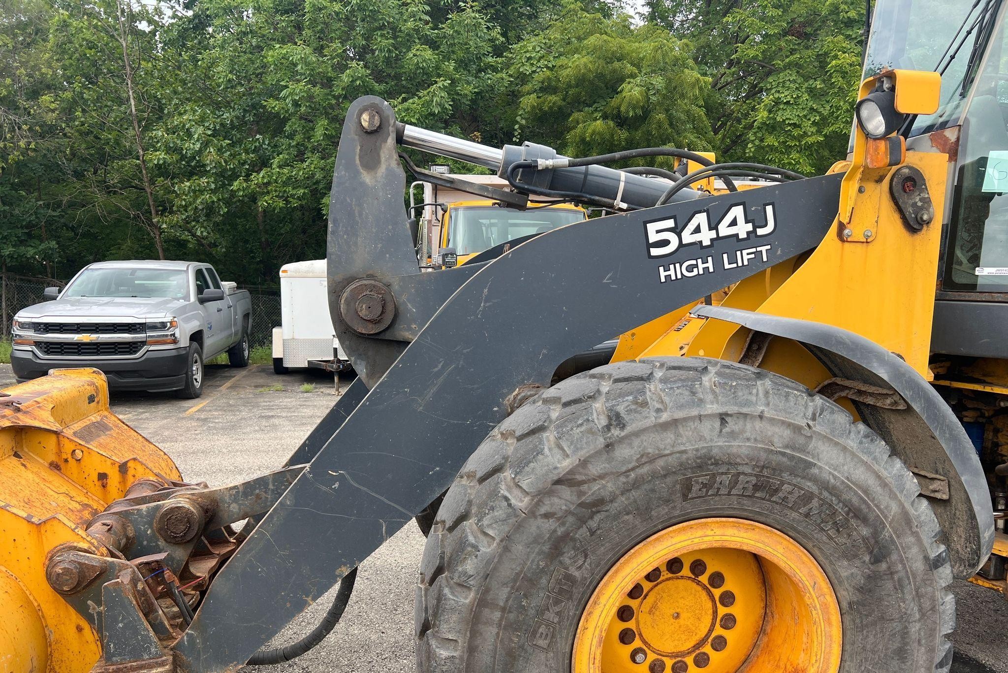 gallery 2008 John Deere 544J wheel loader