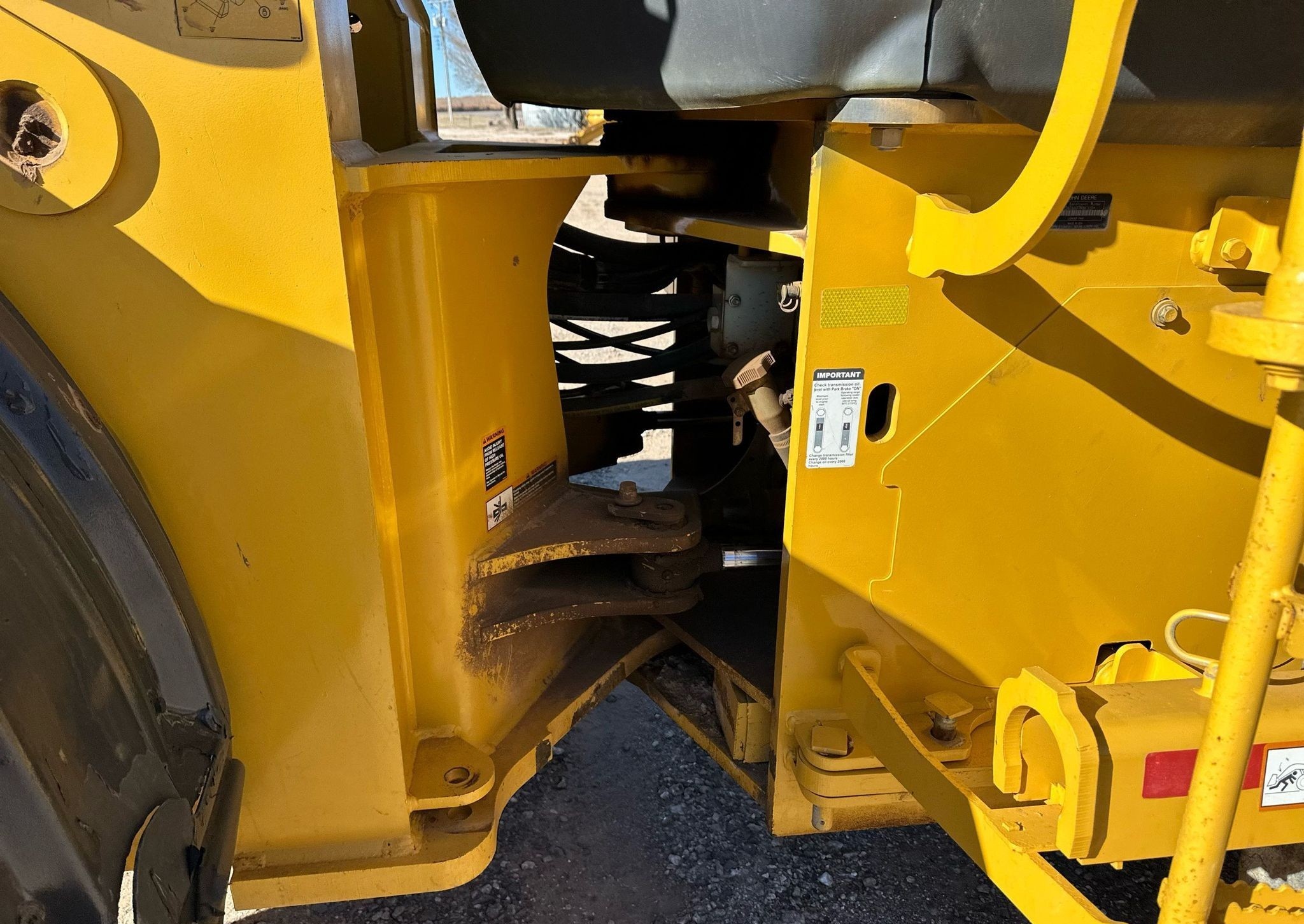 gallery 2012 John Deere 744K wheel loader