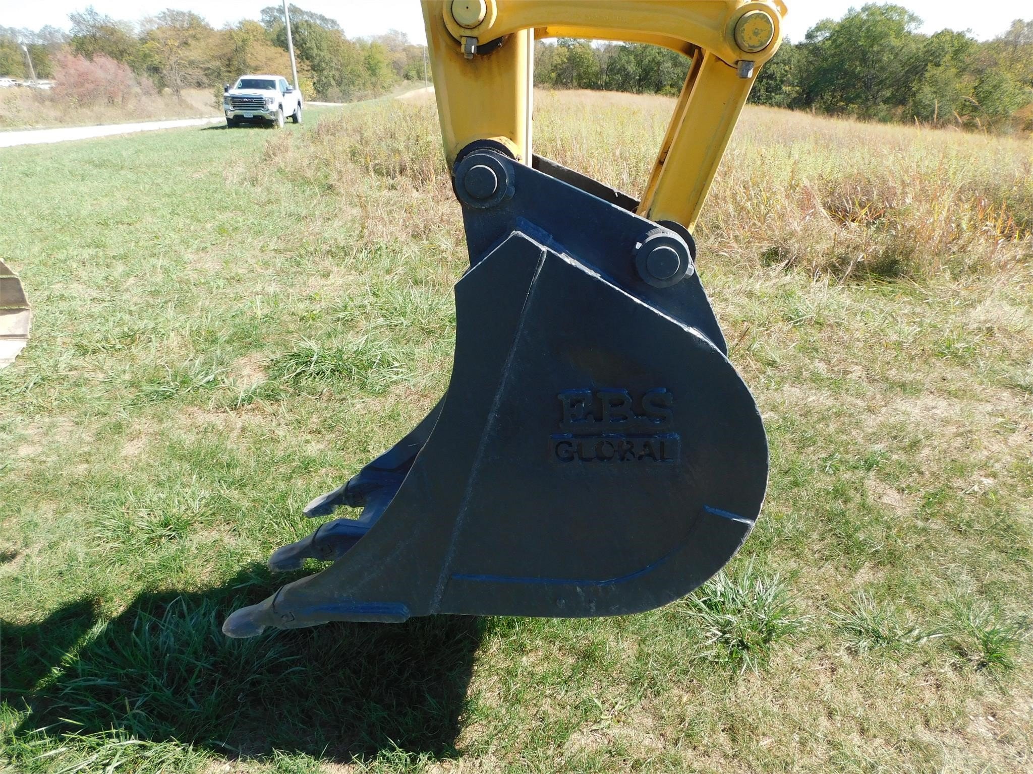 gallery 2016 KOMATSU PC138US LC-11