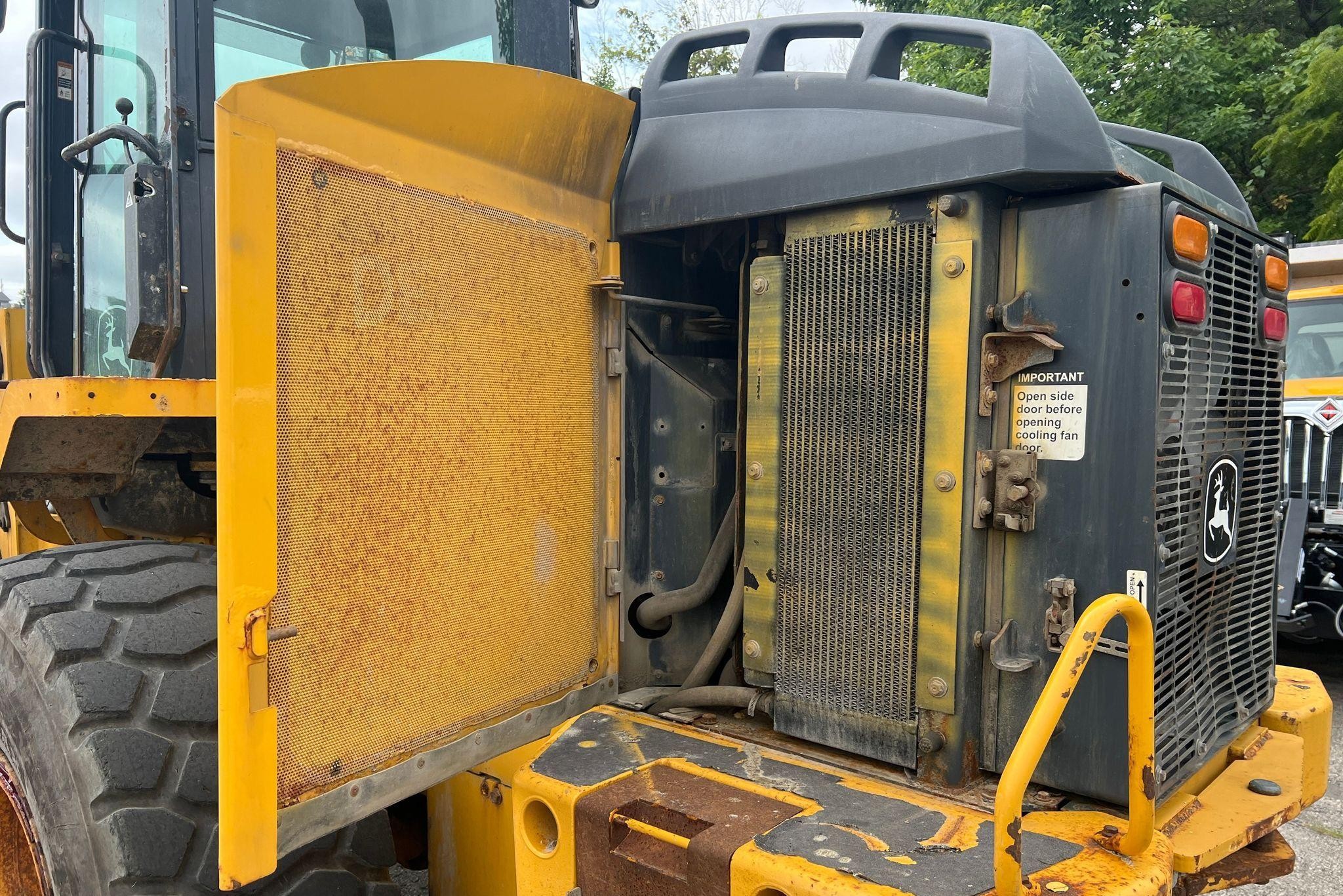 gallery 2008 John Deere 544J wheel loader