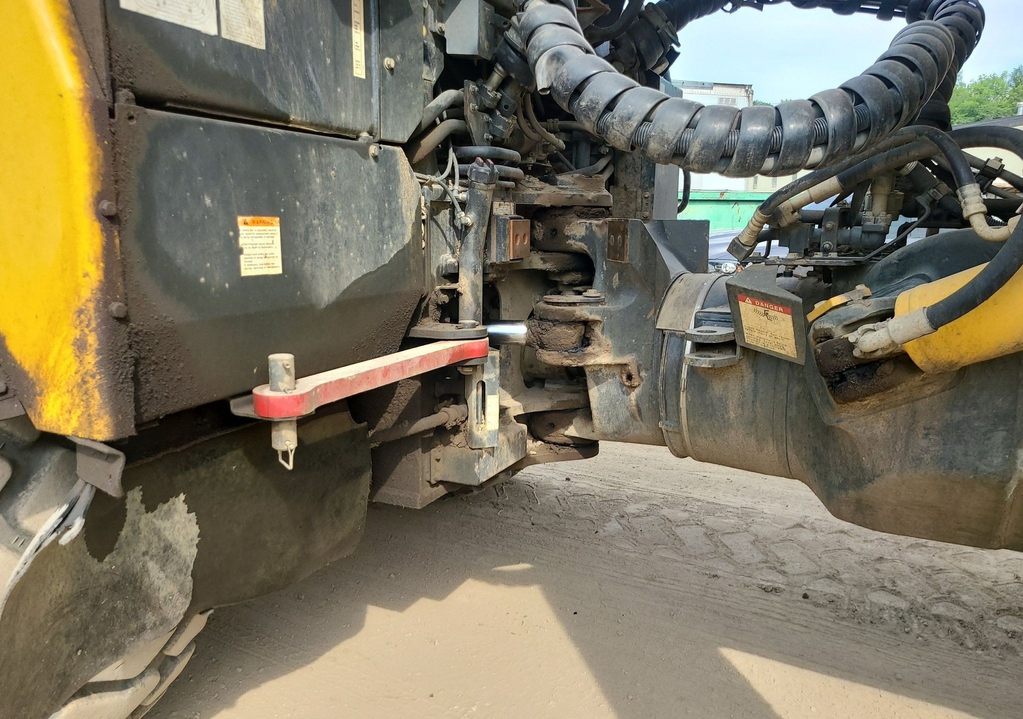 gallery 2013 Komatsu HM400-3 haul truck
