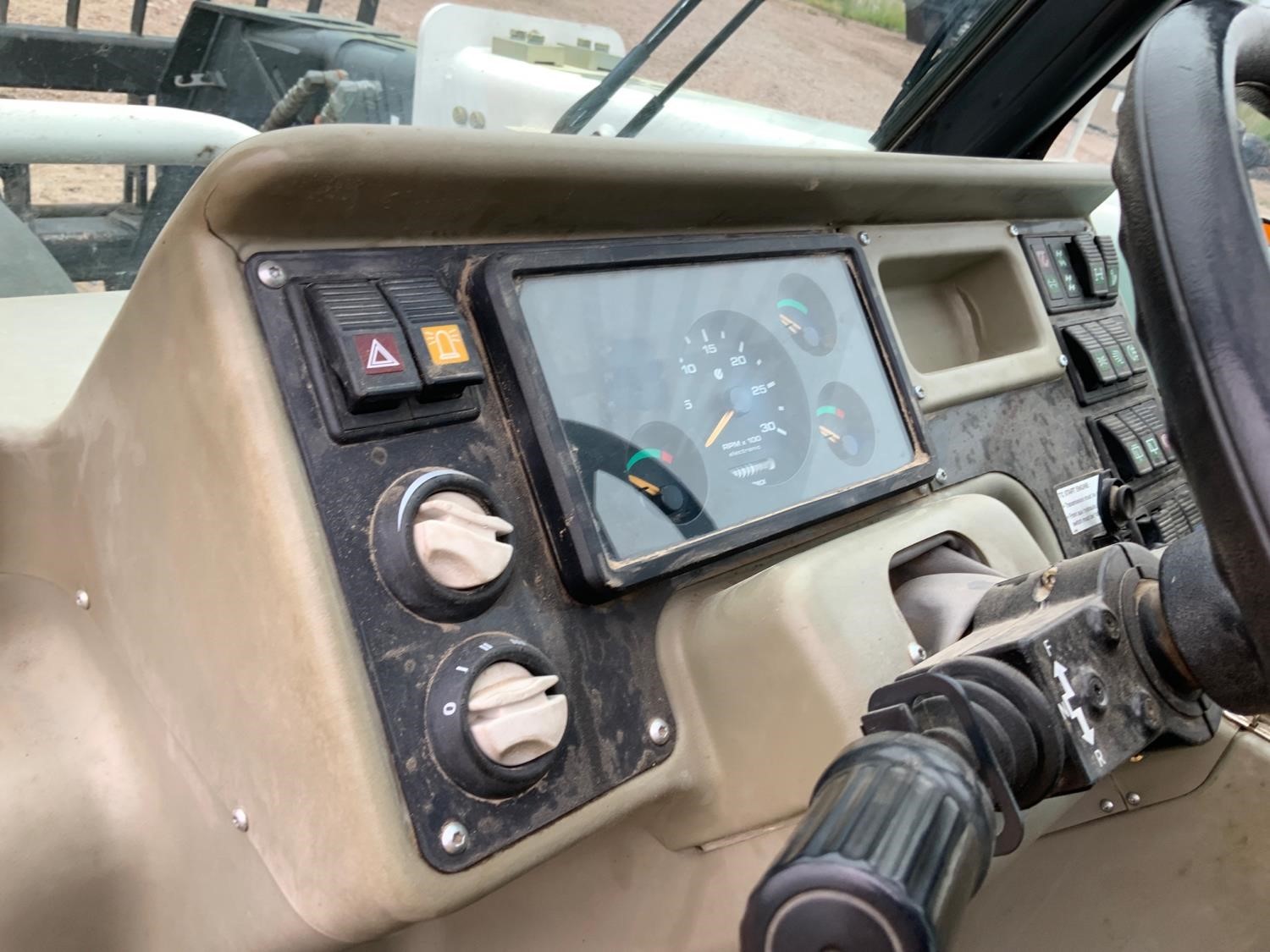 gallery 2010 Bobcat V723 4x4x4 Telehandler