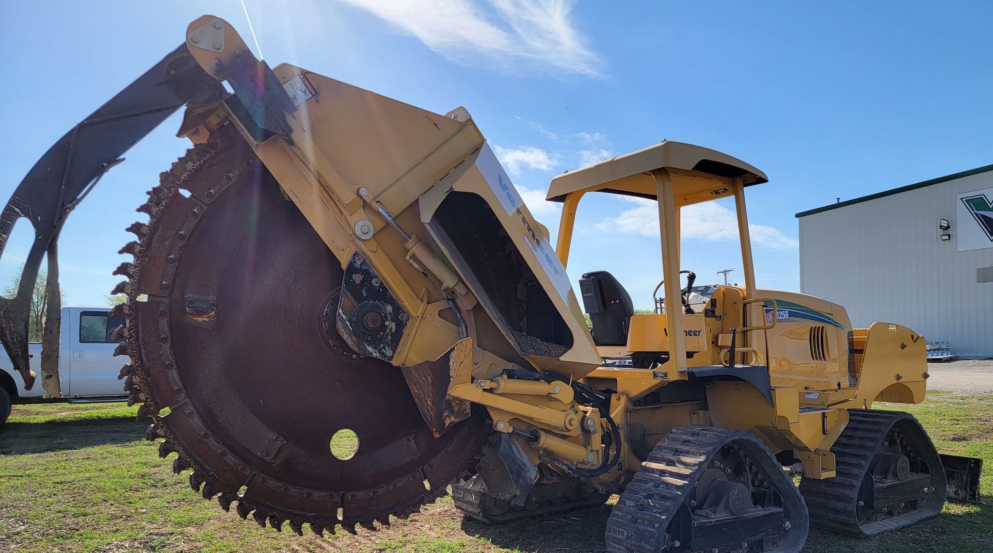 gallery 2013 Vermeer RTX1250 rock saw