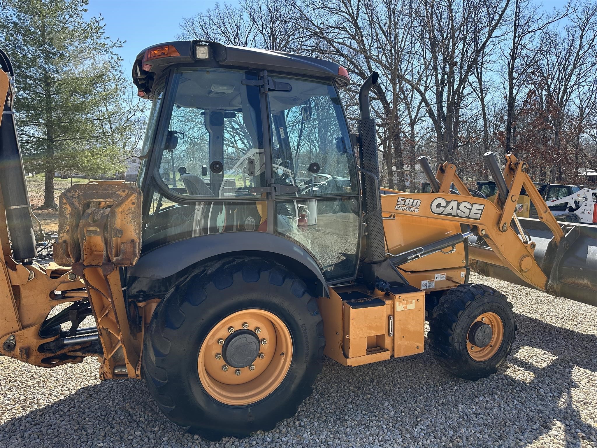 gallery 2018 CASE 580SN Backhoe