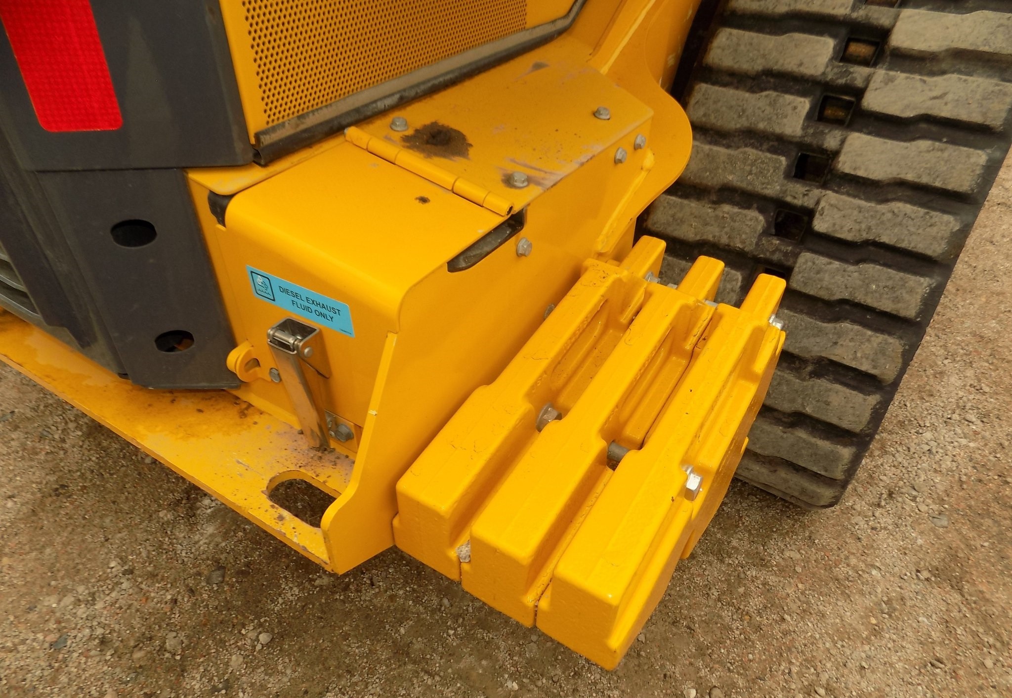 gallery 2019 John Deere 333G tracked skid steer loader1