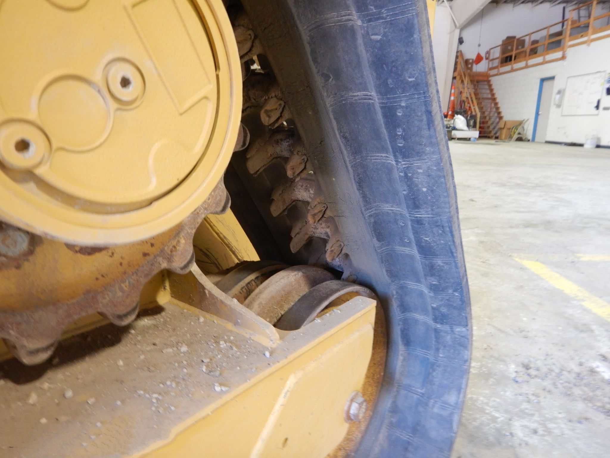 gallery 2018 Caterpillar 299D2 skid steer