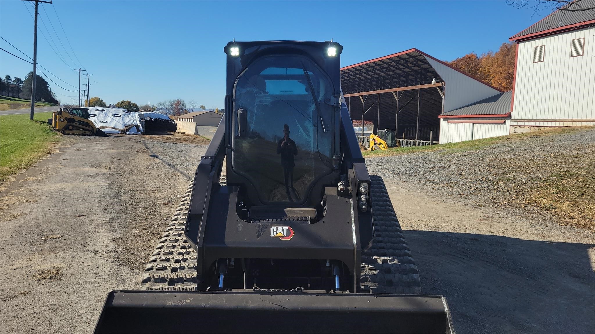 gallery 2017 CATERPILLAR 299D2 Skid Steer