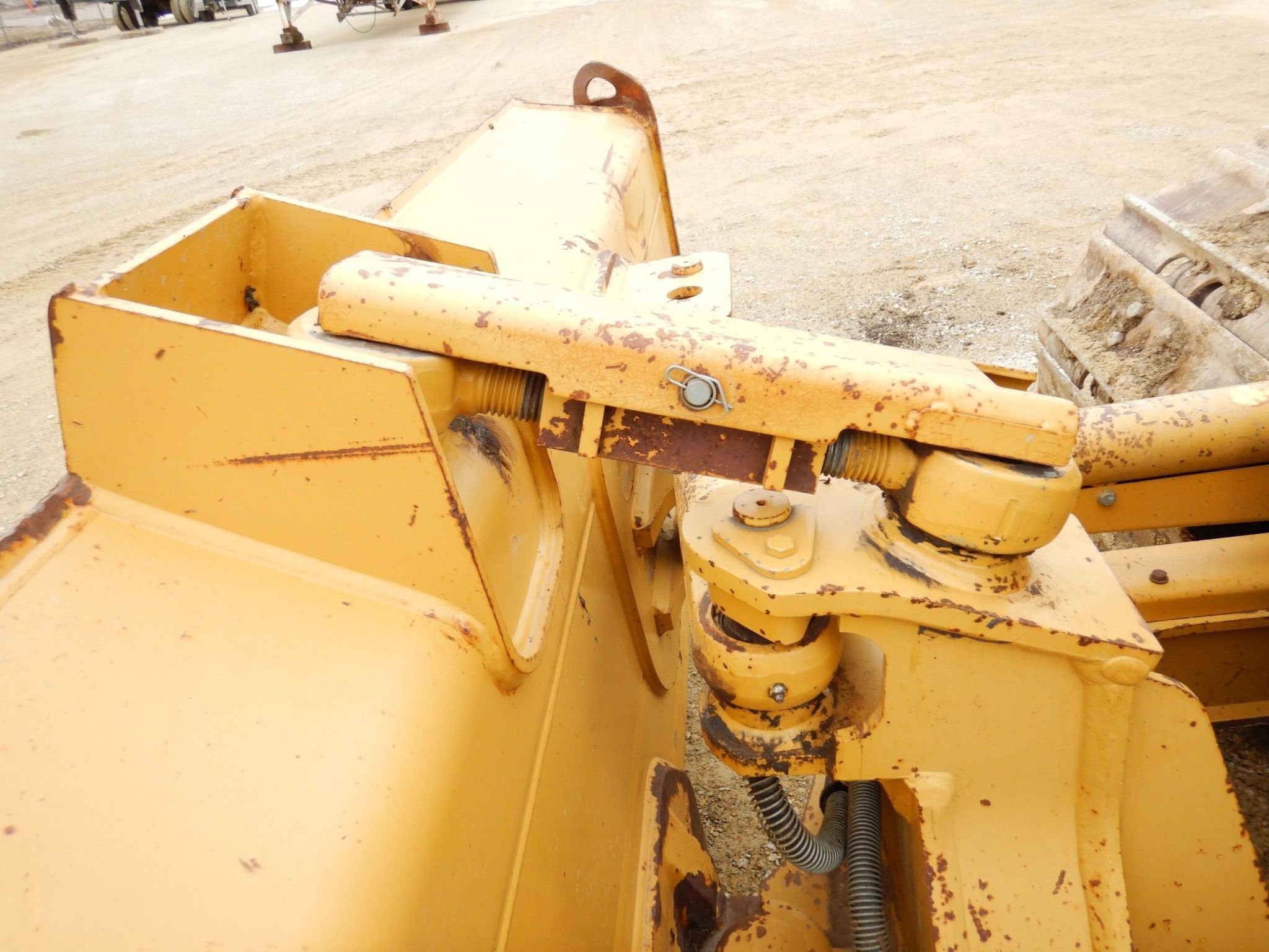 gallery 2011 Caterpillar D5K LGP dozer
