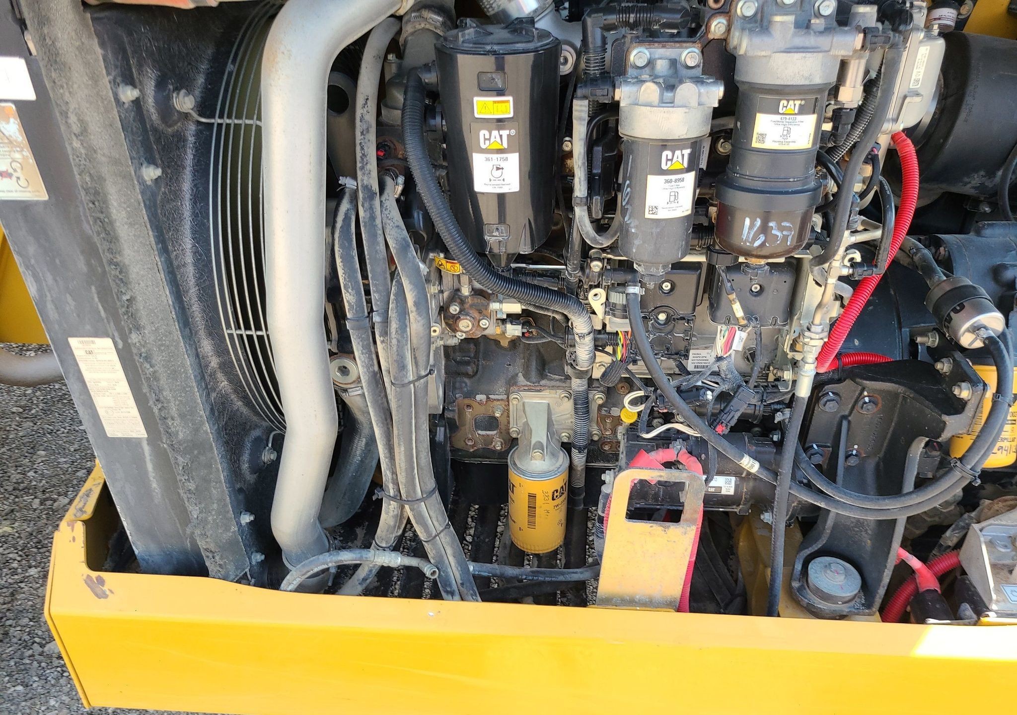 gallery 2017 Caterpillar TL1255D telehandler