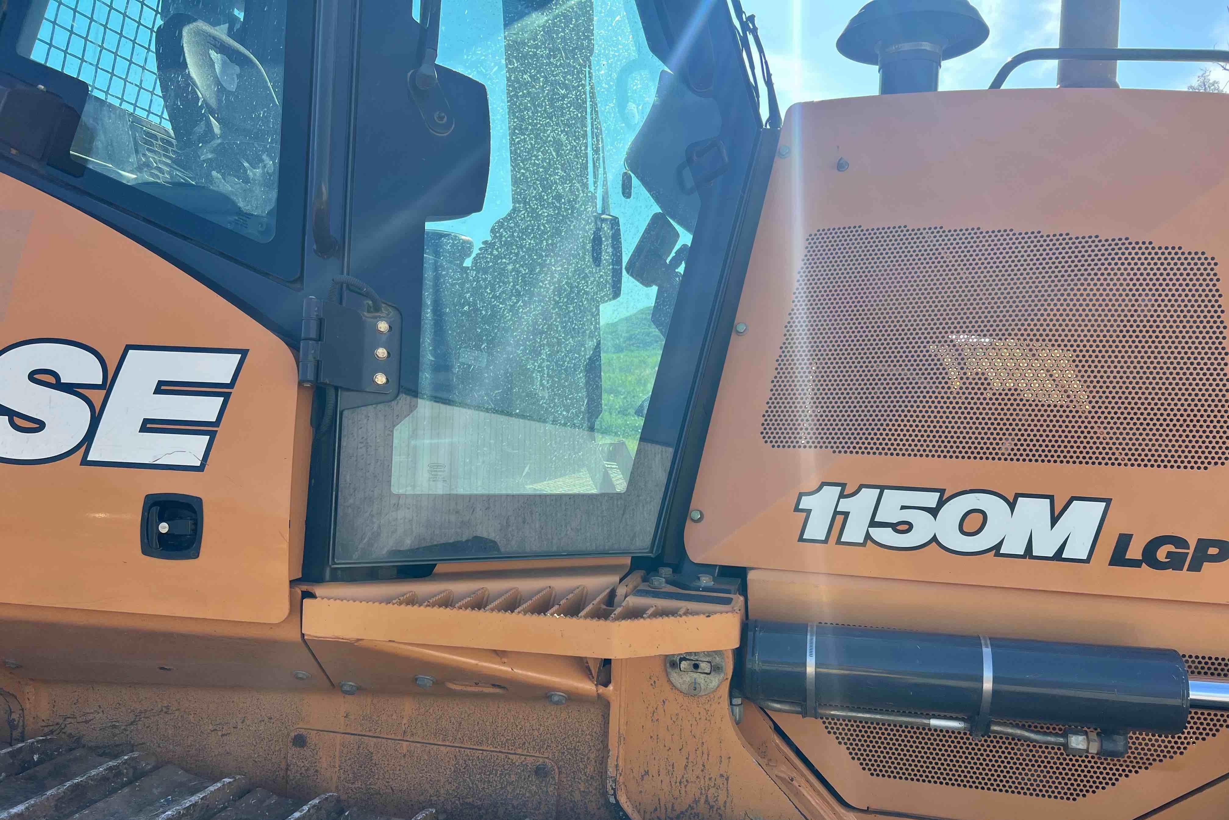 gallery 2017 Case 1150M LGP Crawler Dozer