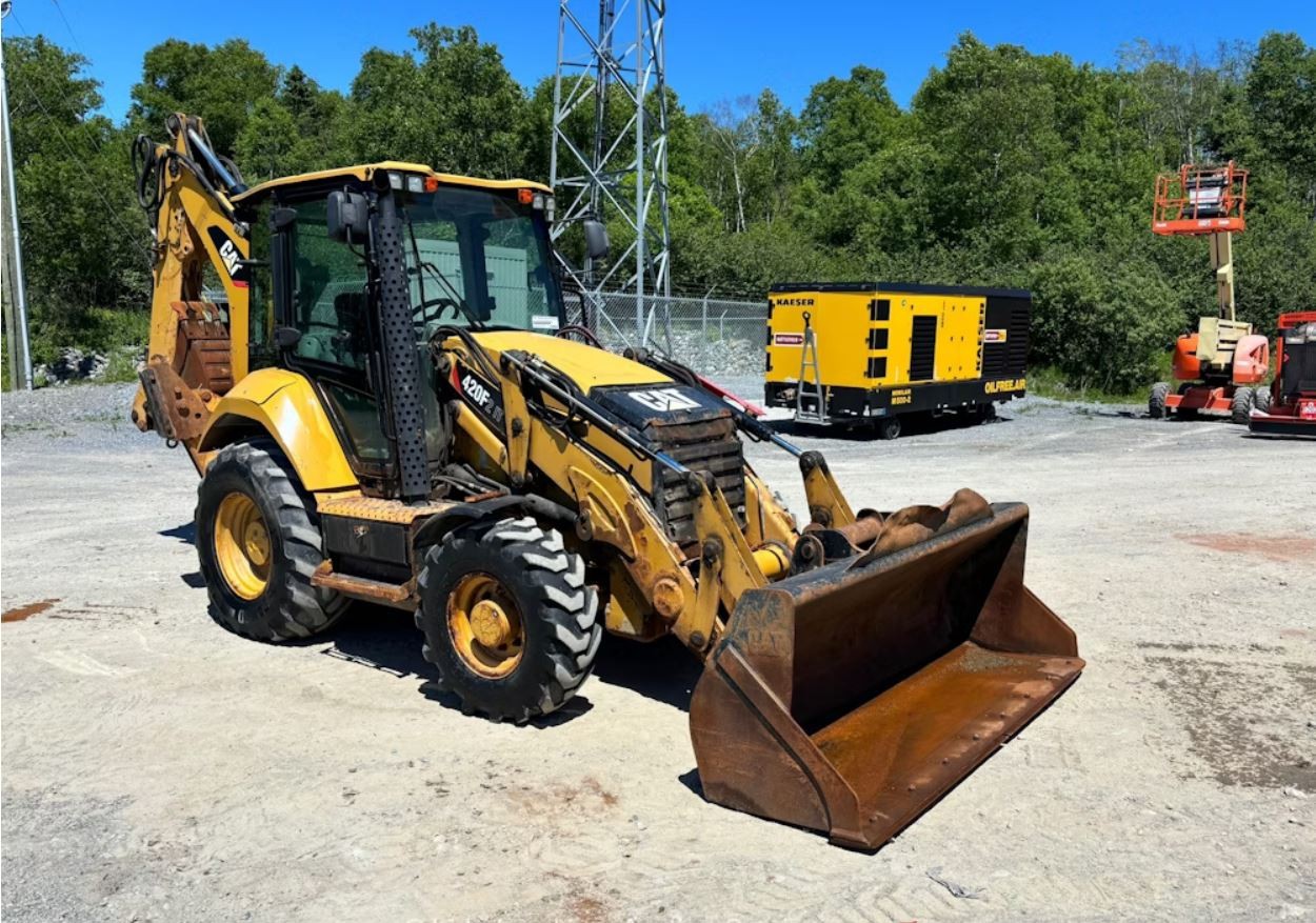 gallery 2016 Caterpillar 420F2 IT 4WD Backhoe