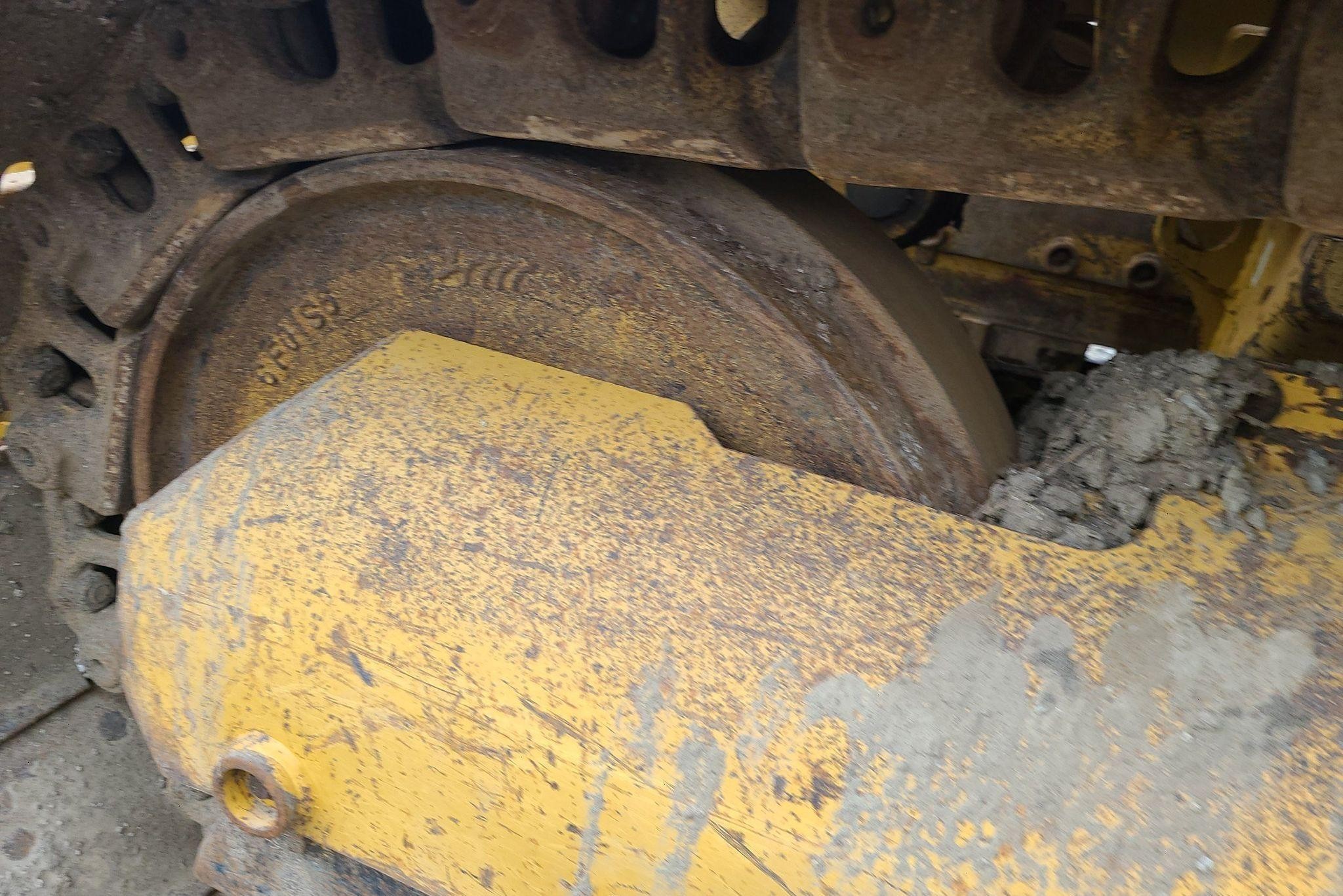 gallery 2008 Caterpillar 963D track loader