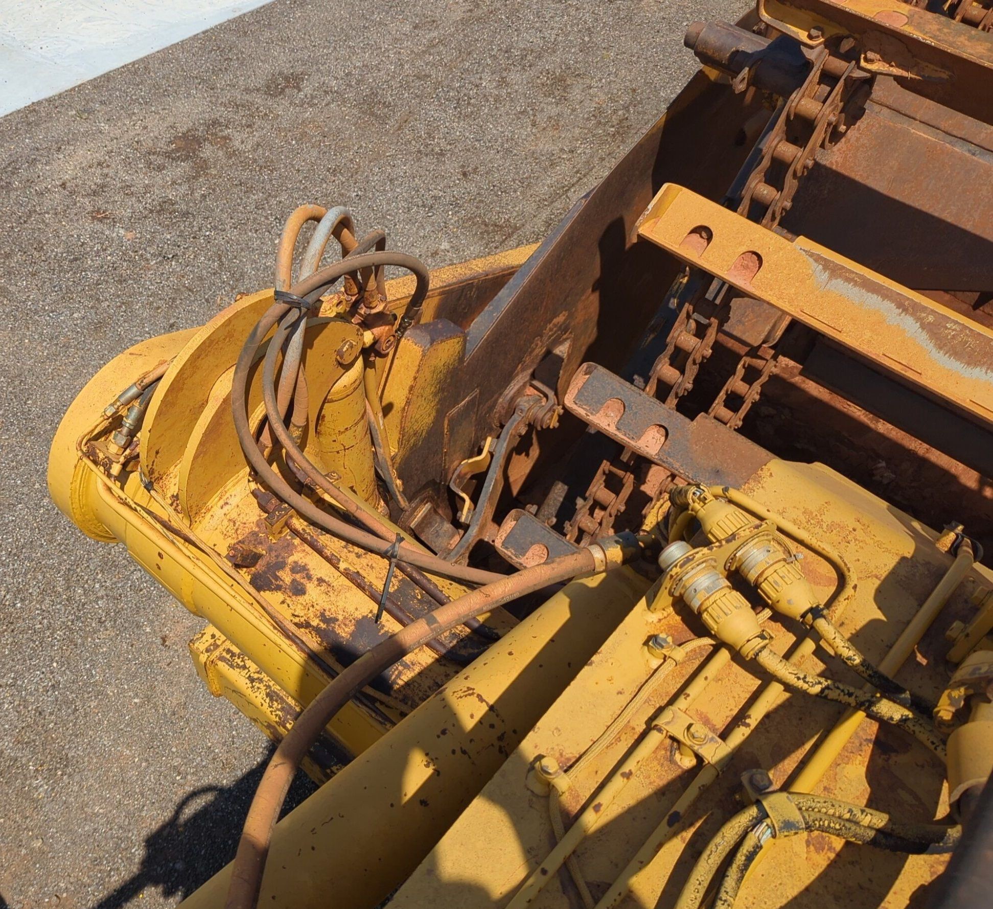 gallery 1995 Caterpillar 623F Elevating Scraper