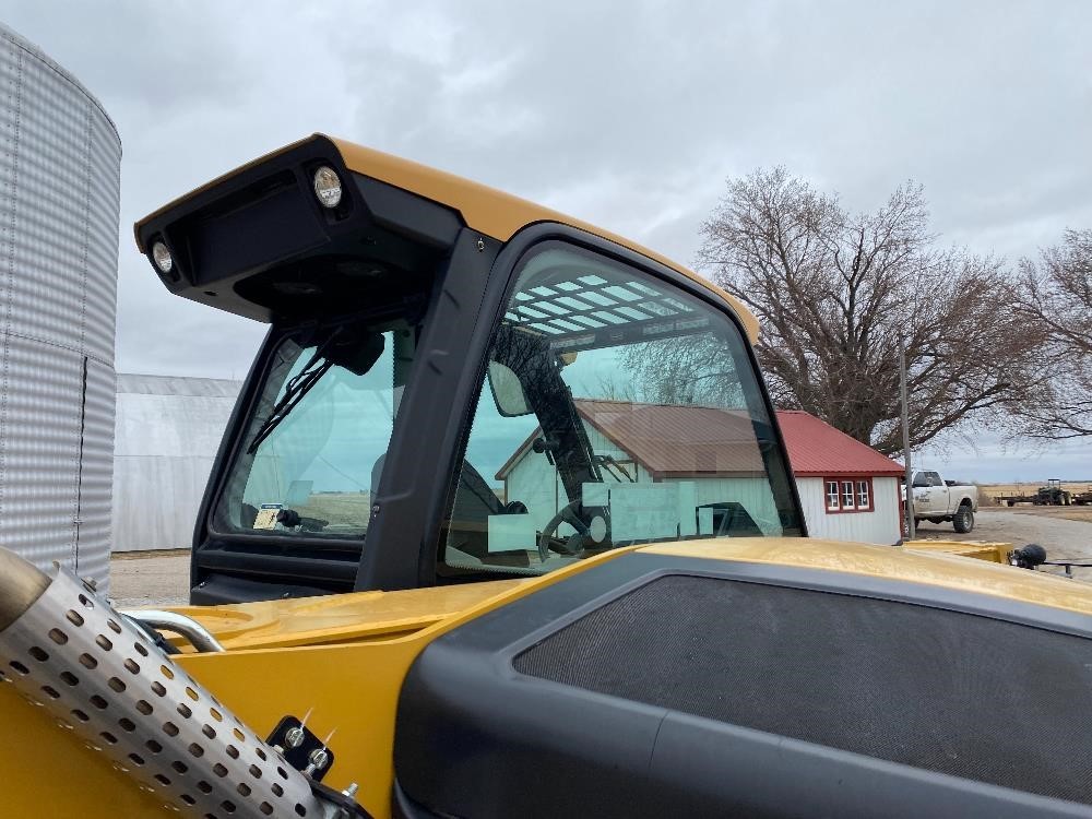 gallery 2019 Caterpillar TH408D 4x4x4 Ag Handler