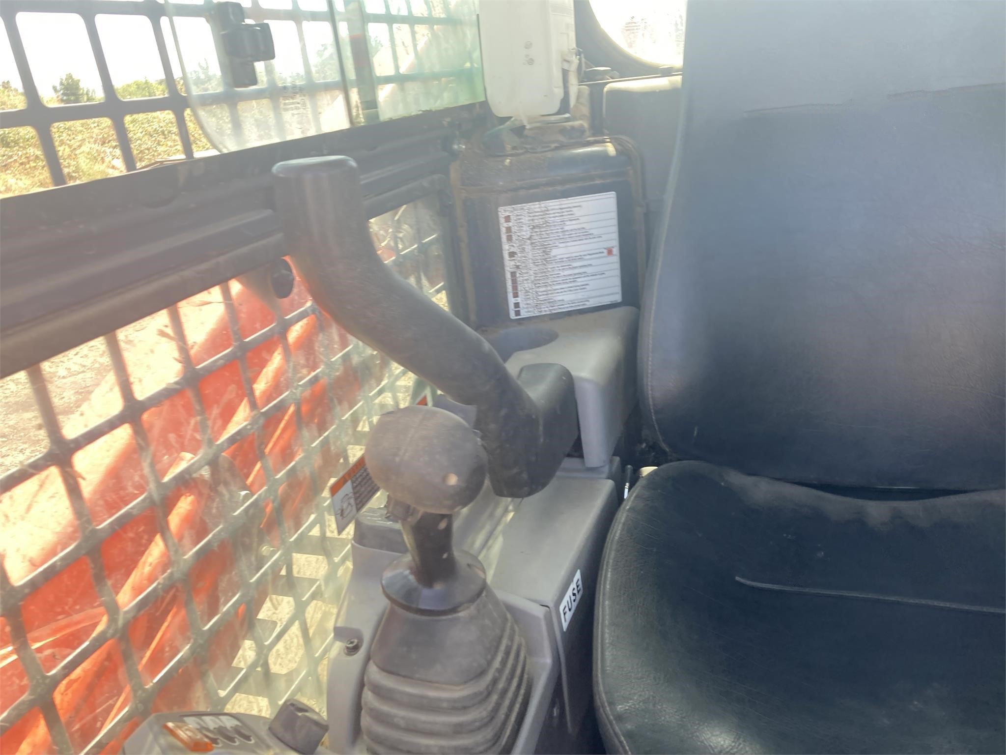gallery 2019 KUBOTA SVL95-2S Skid Steer