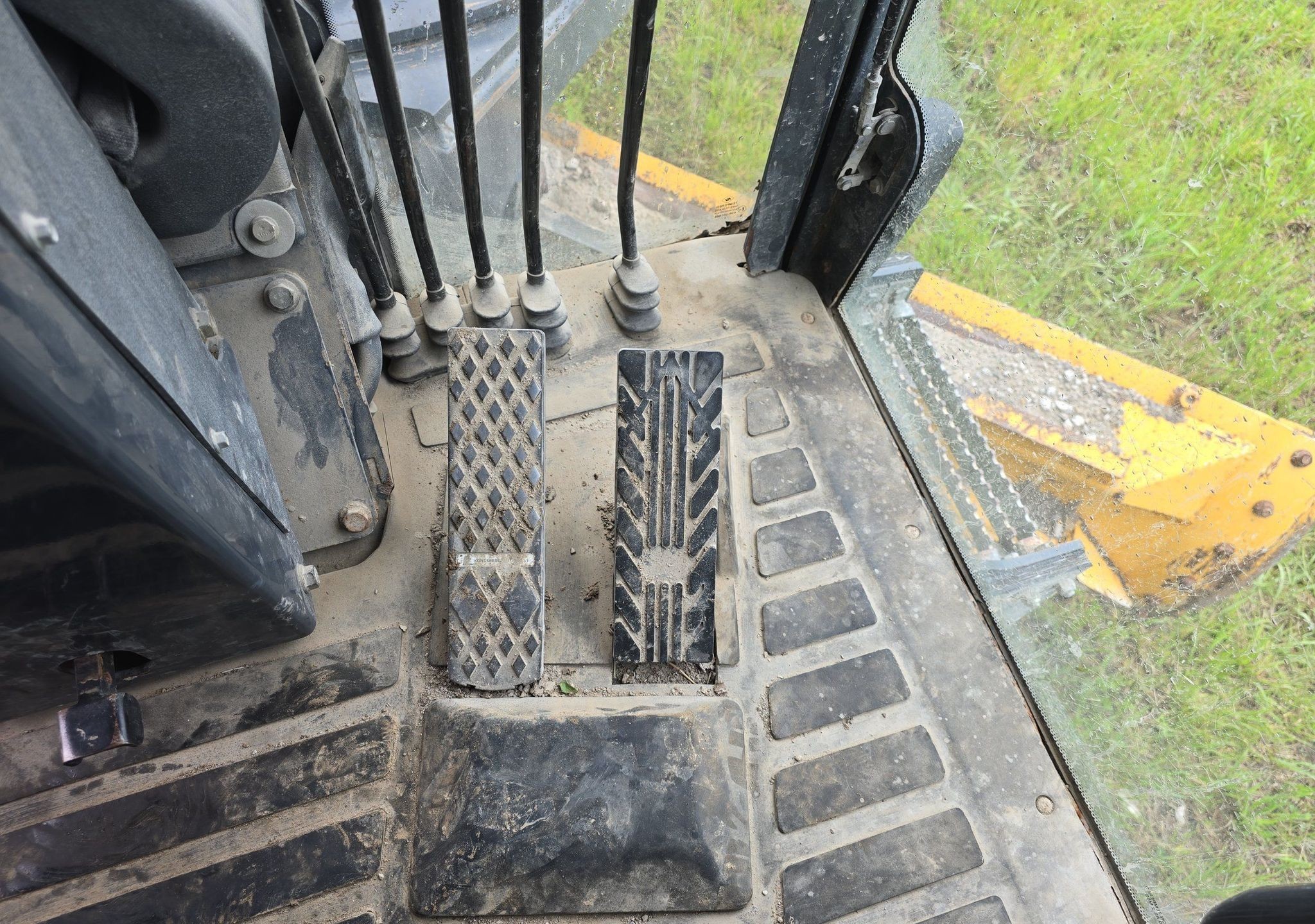 gallery 2013 John Deere 770G motor grader