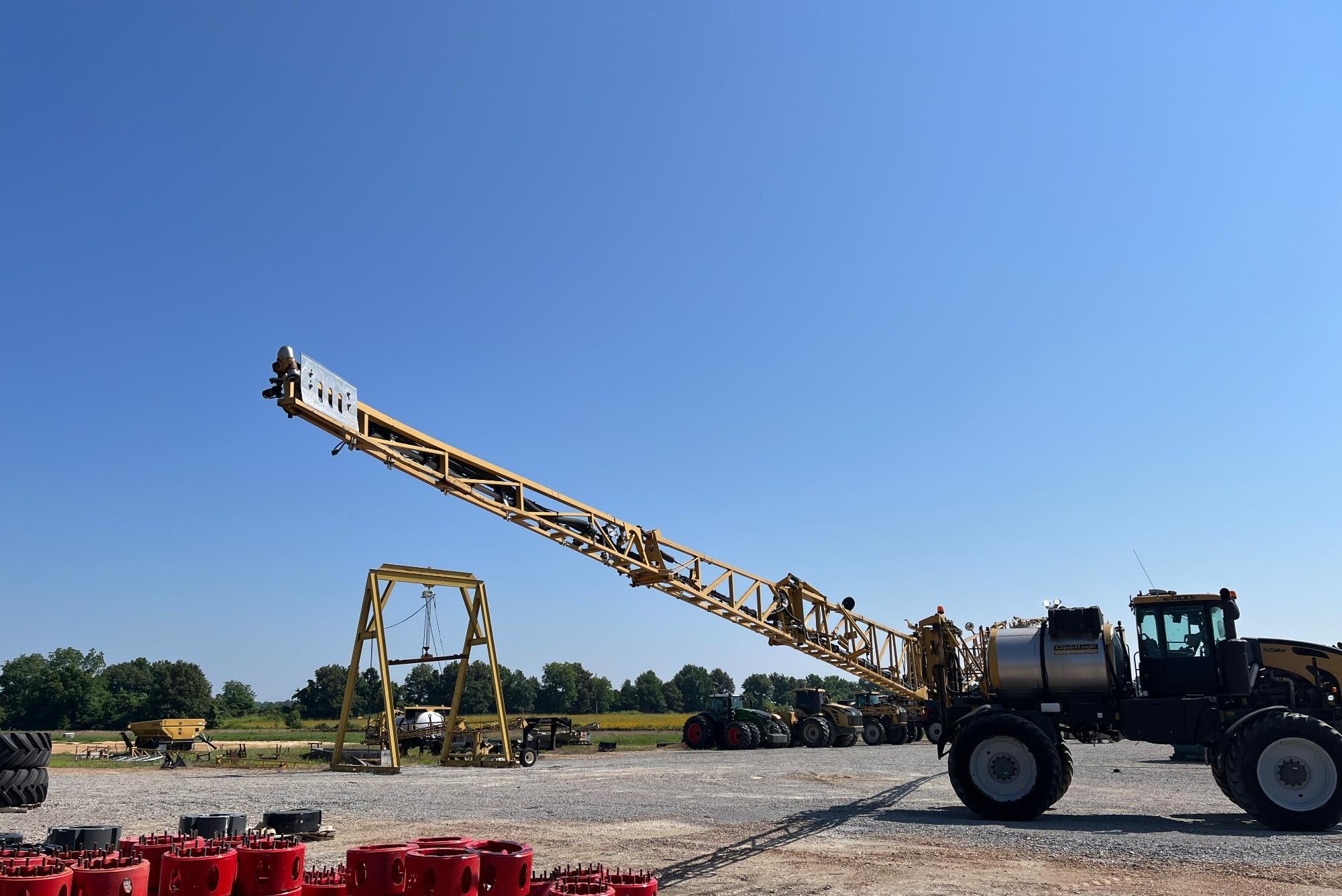 gallery 2019 RoGator RG1300C Self-Propelled Sprayer