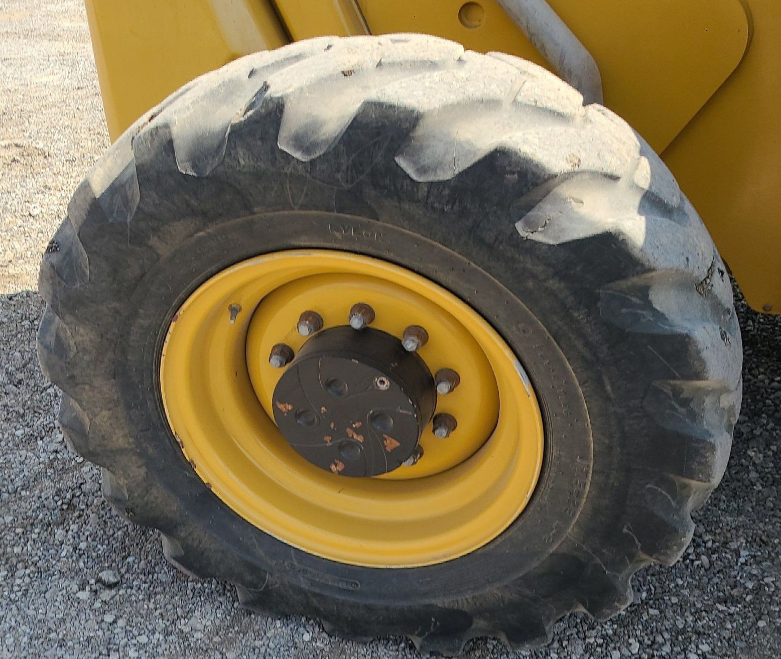 gallery 2017 Caterpillar TL1255D telehandler