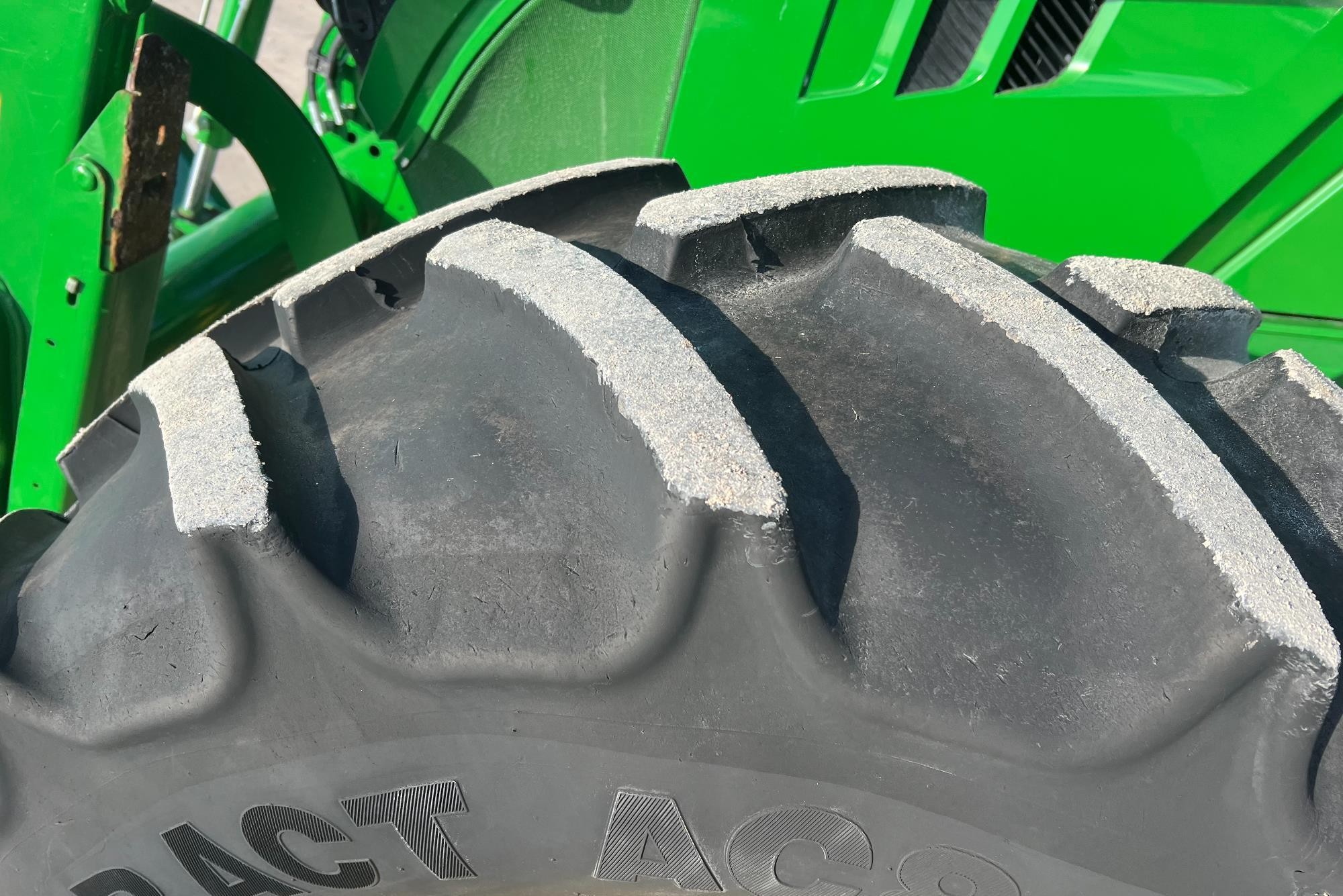gallery 2013 John Deere 6125R MFWD Tractor Loader