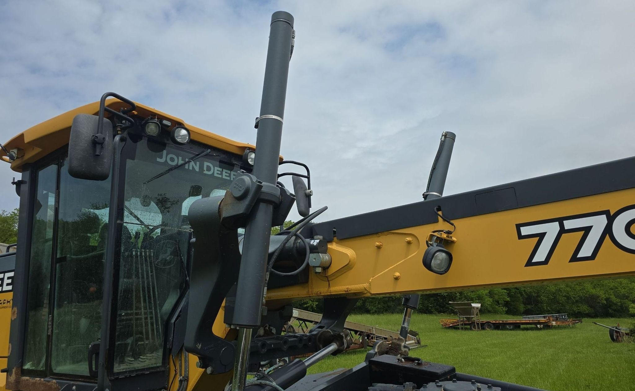 gallery 2013 John Deere 770G motor grader