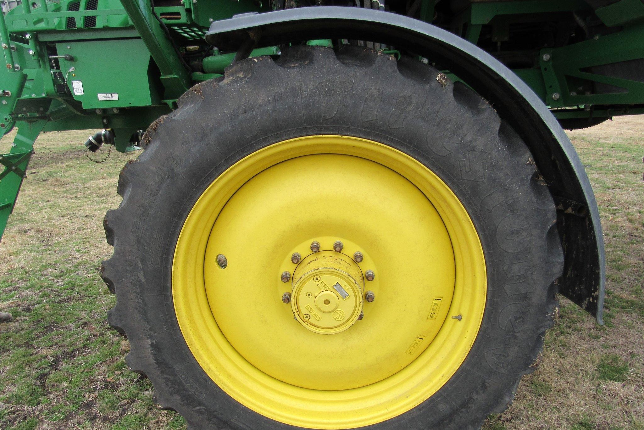 gallery 2014 John Deere R4038 self-propelled sprayer