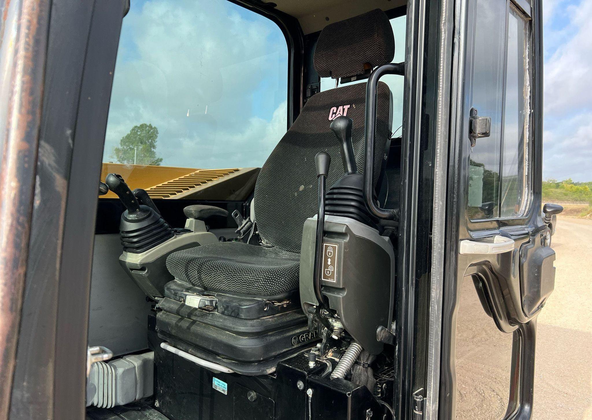 gallery 2016 Caterpillar 308E2 CR mini excavator