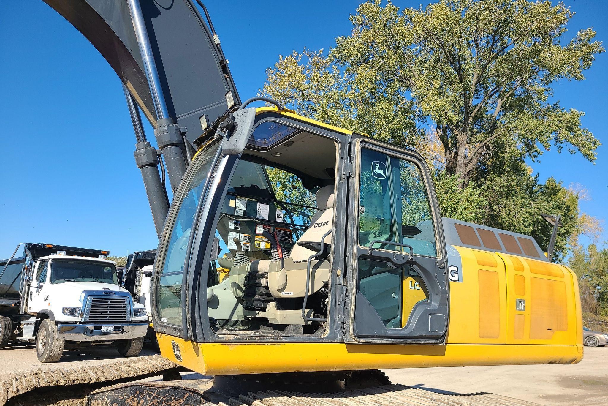 gallery 2014 John Deere 350G LC excavator