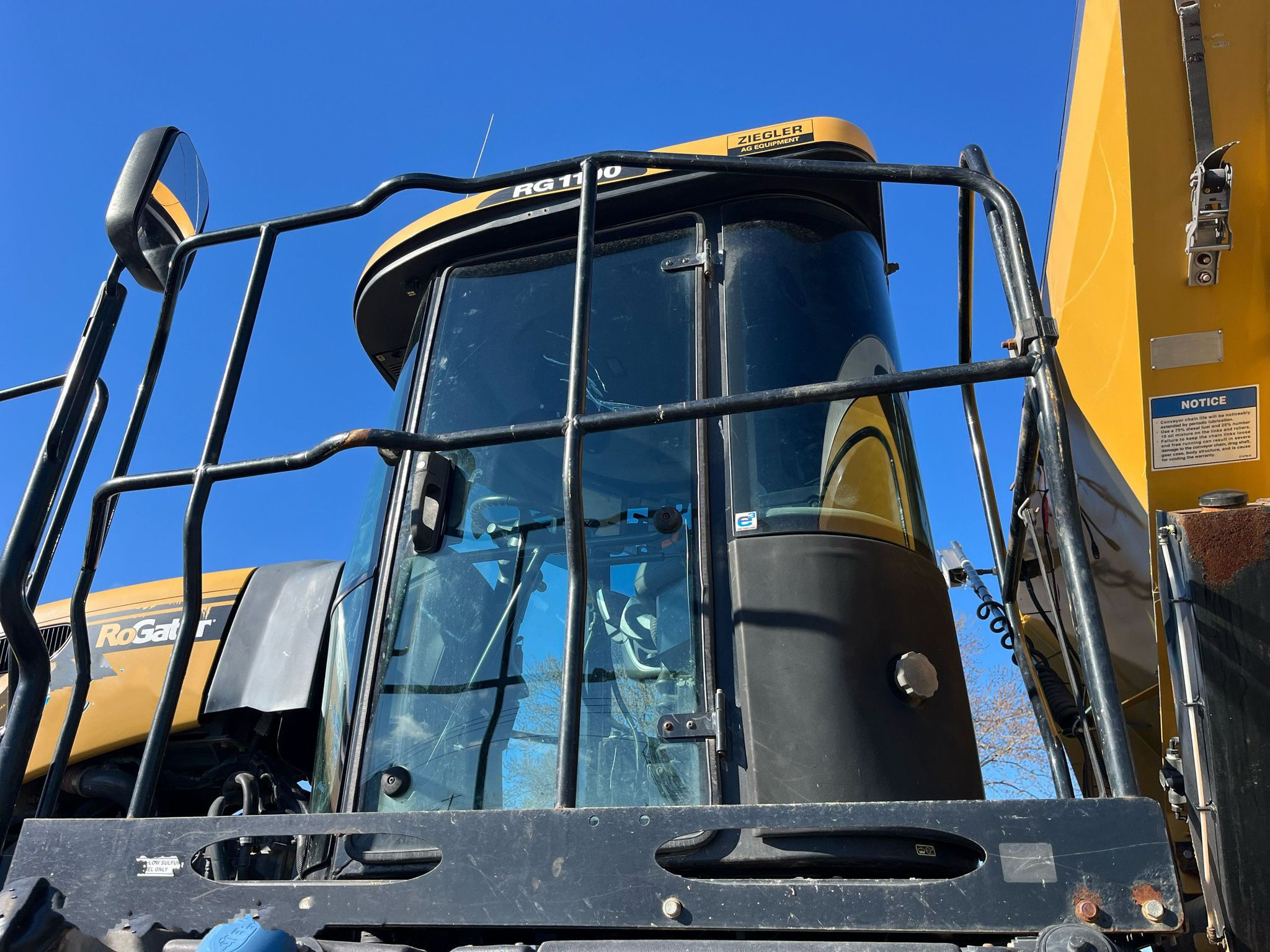 gallery 2013 Rogator RG1100 applicator