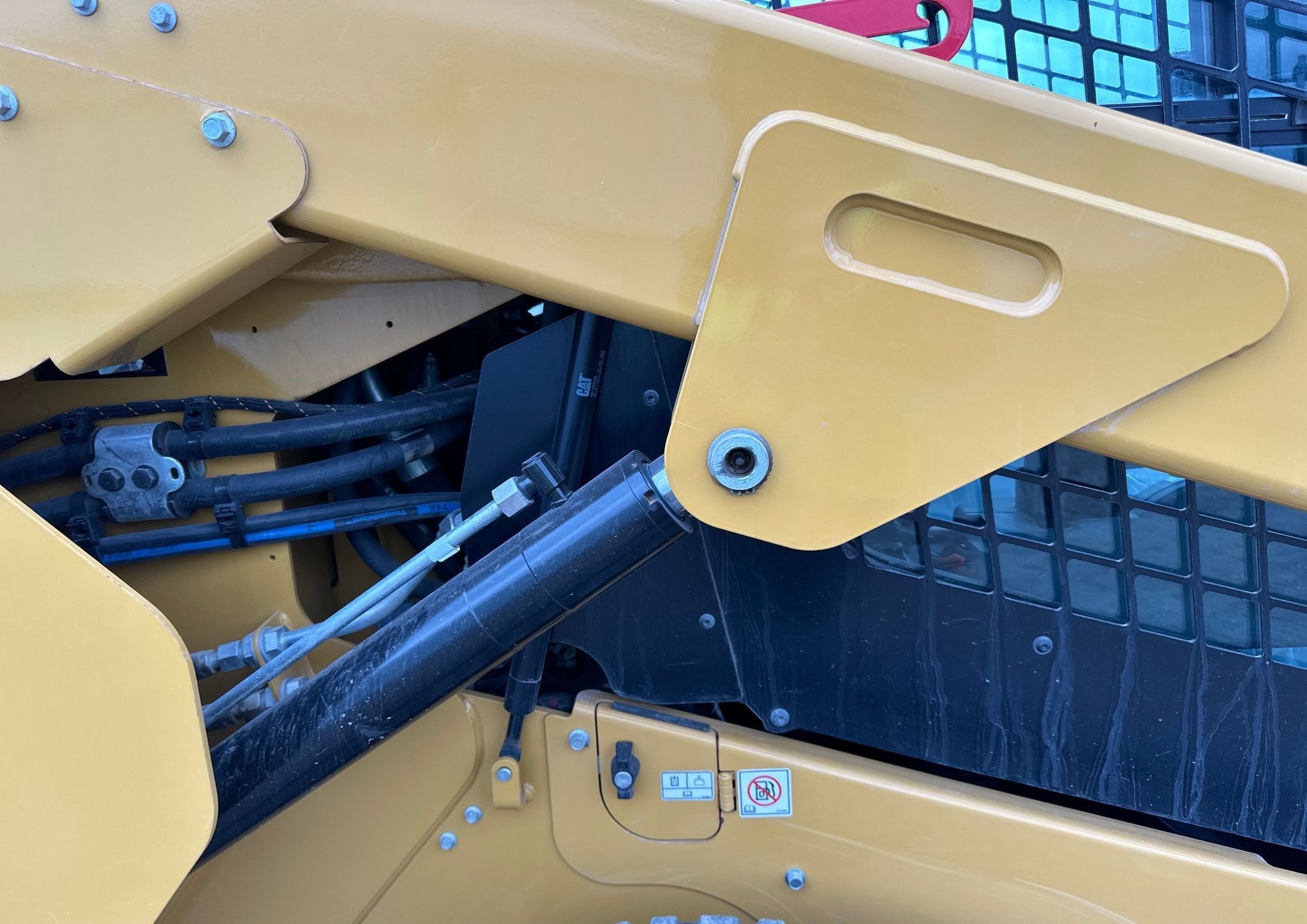 gallery 2022 Caterpillar 289D3 tracked skid steer loader