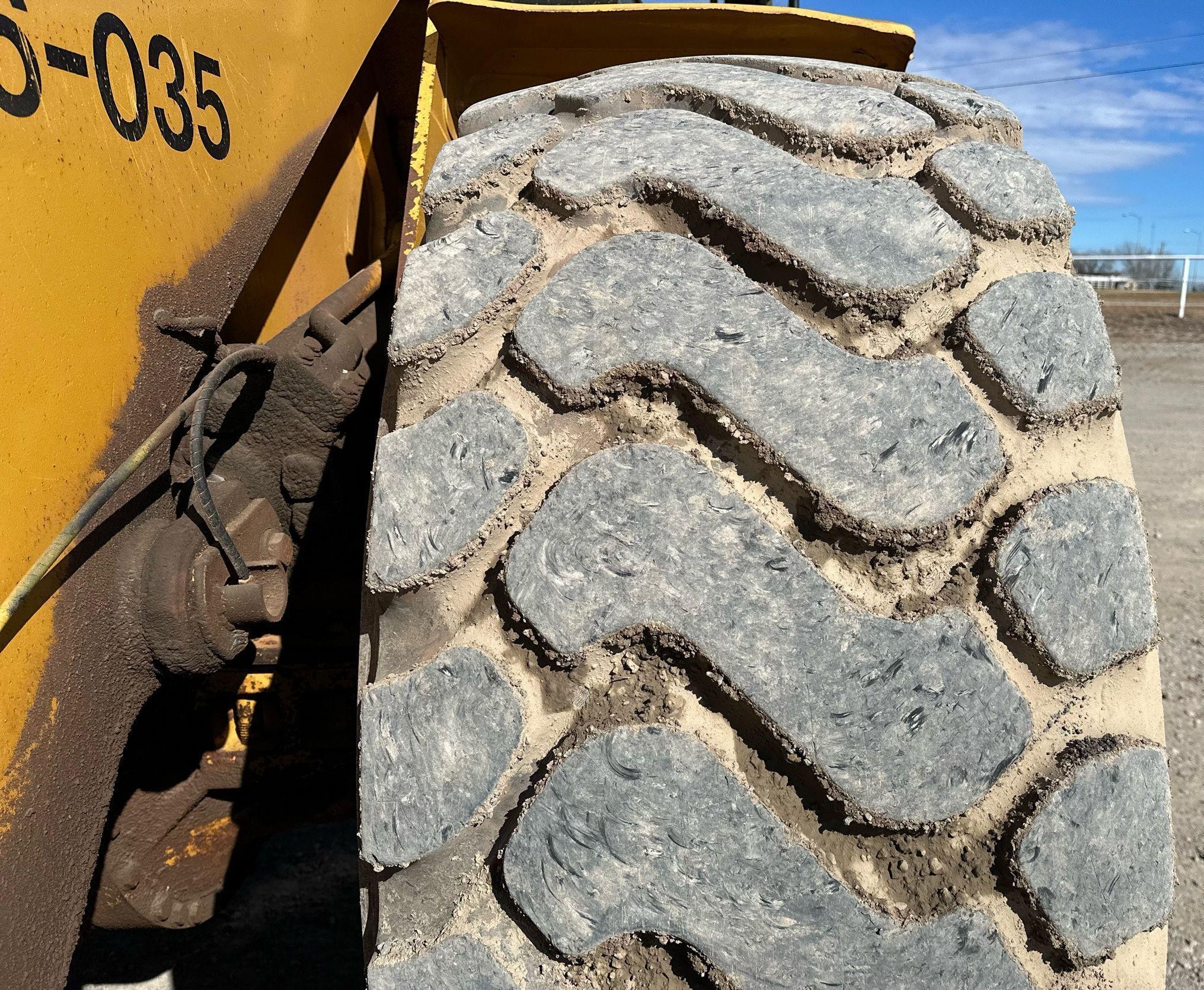 gallery 2010 Caterpillar 972H wheel loader