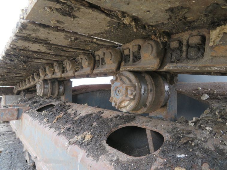 gallery 2014 Doosan DX225LC-3 excavator
