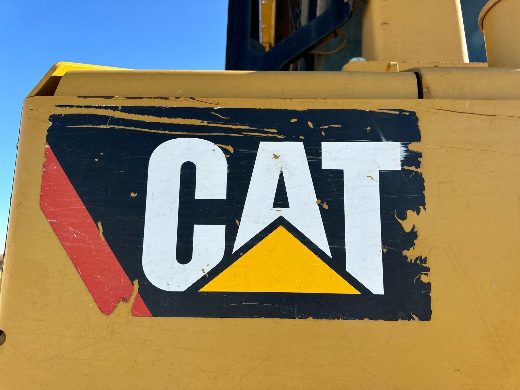 gallery 2011 Caterpillar D6T XL dozer