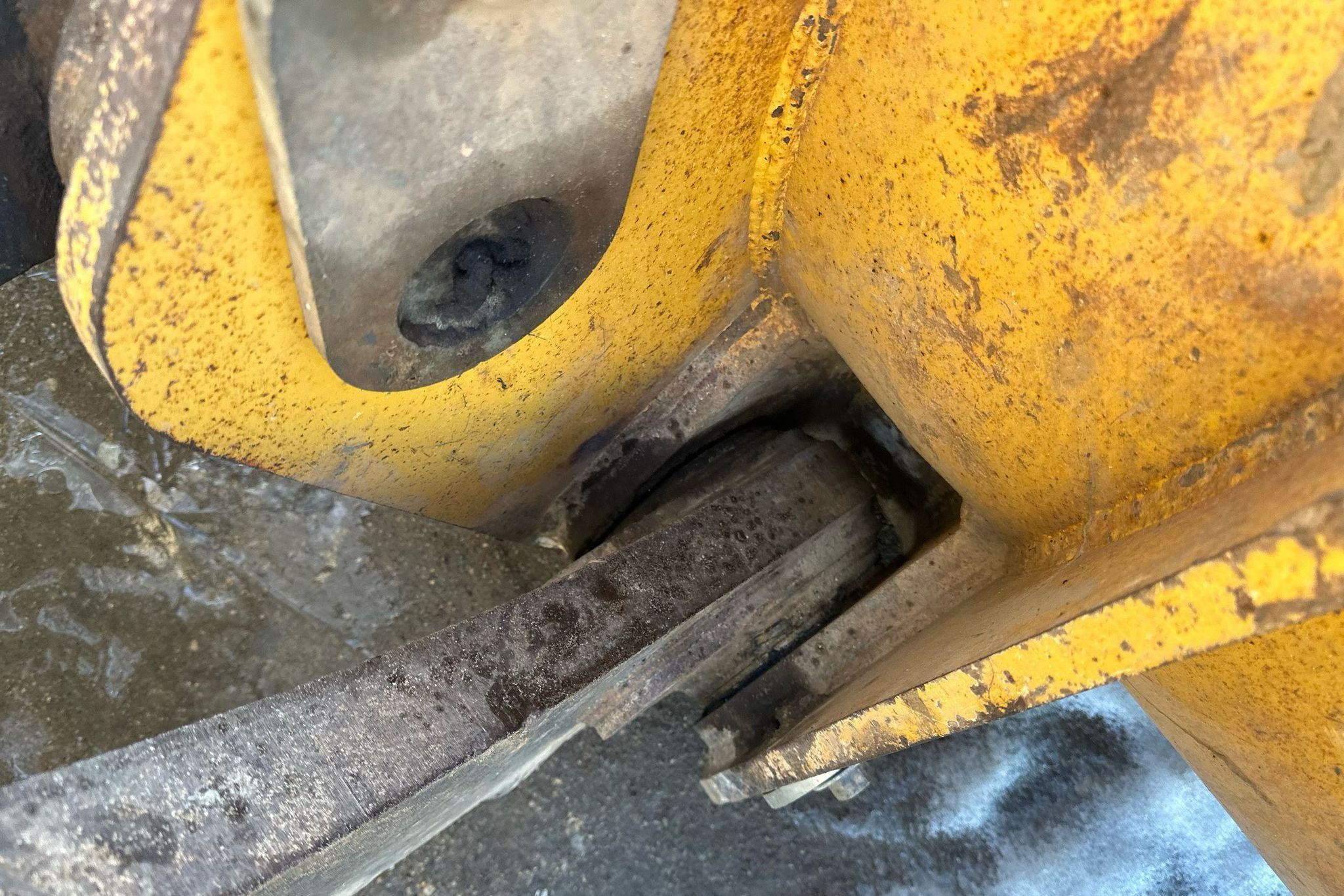 gallery 2006 John Deere 844J wheel loader
