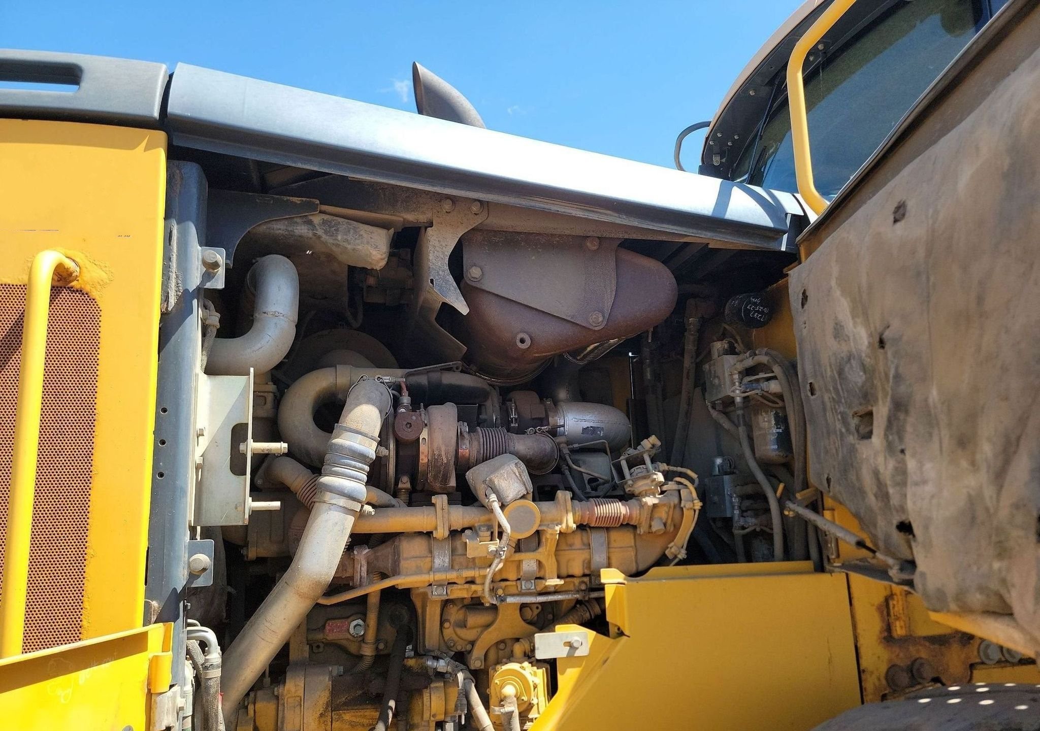 gallery 2012 John Deere 744K wheel loader