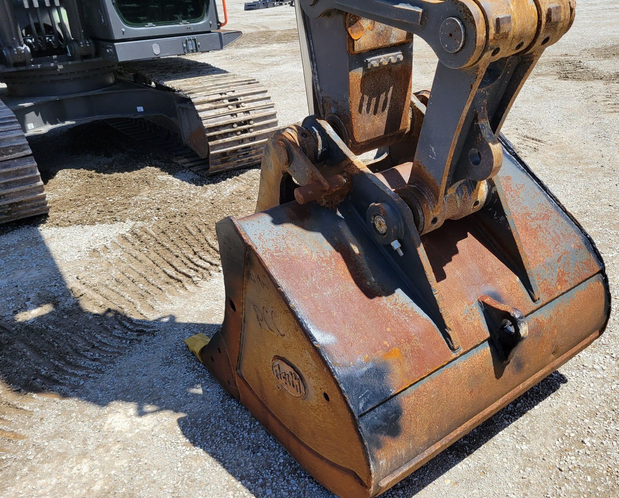 gallery 2020 Volvo EC160EL excavator